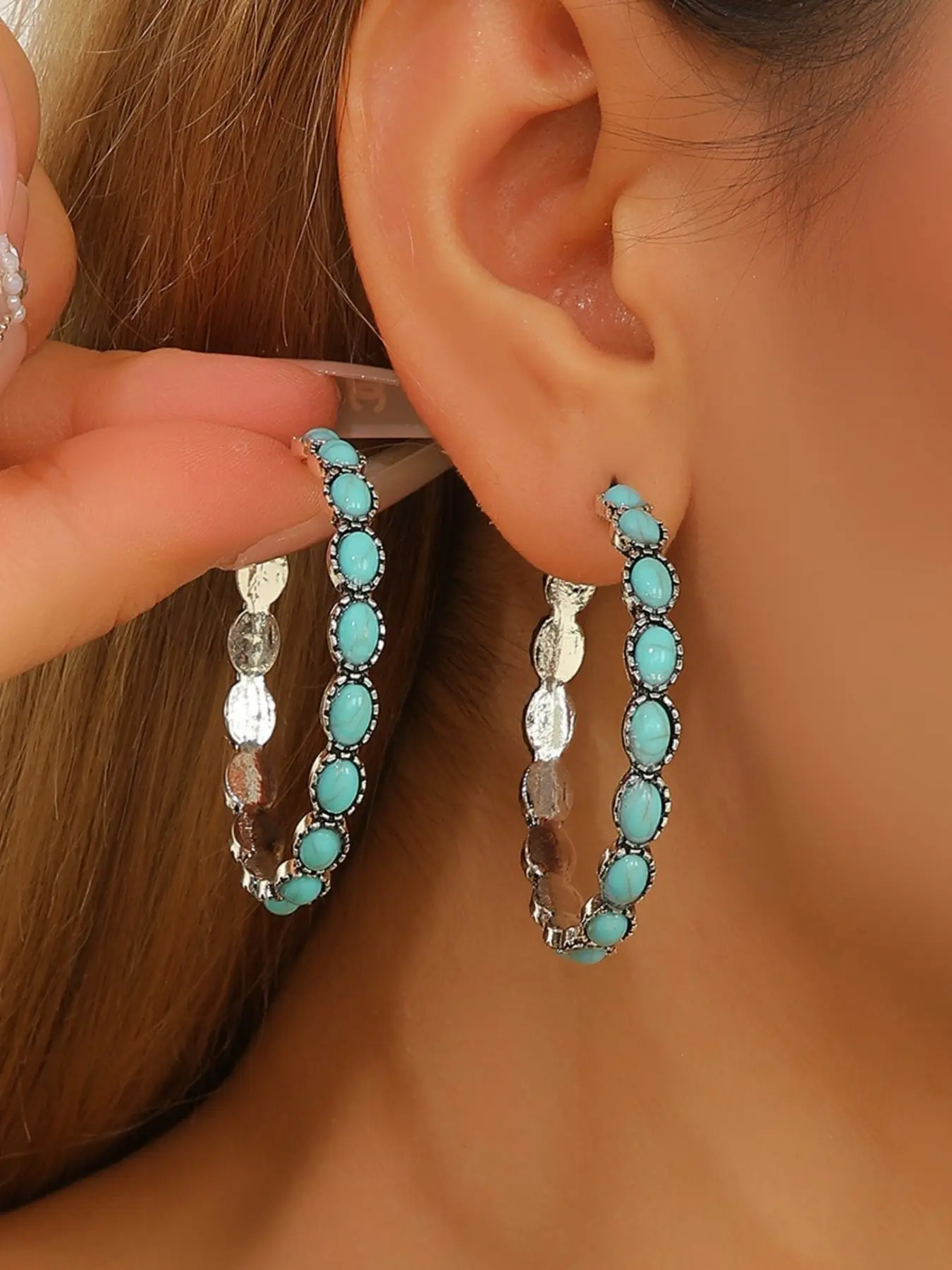 1 Pair Women's Turquoise Pendant Oversized Oval Earrings, Retro Statement Earrings, Bohemian Chic Cowgirl Hoop Earrings, Suitable For Holidays, Parties, Weddings, Gifts For Women And Girls