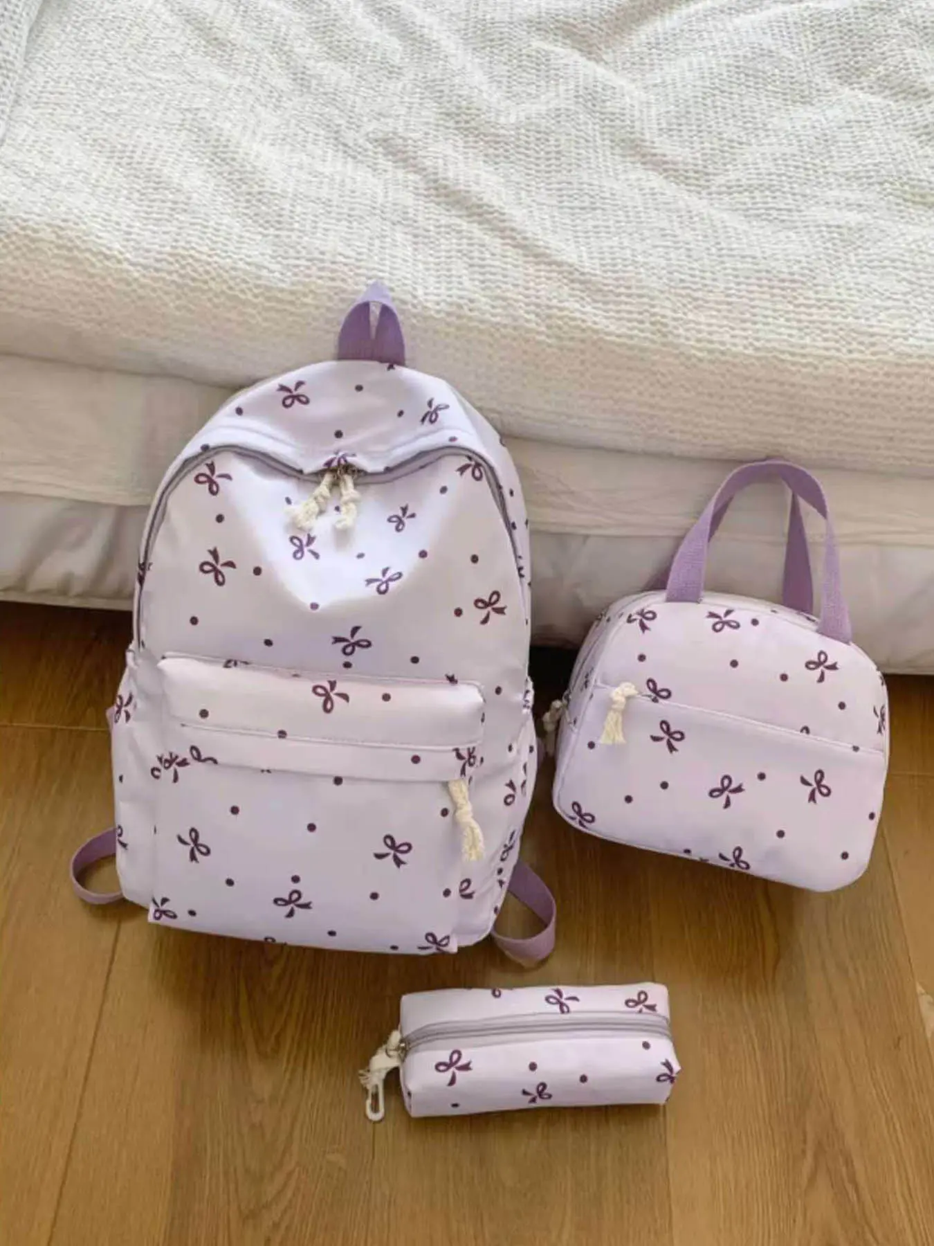 Cute Bow Print 3‑Piece Backpack Set, Includes Backpack, Lunch Bag and Pencil Pouch, Lightweight Fashion Bookbag, Cute Stylish Daypacks, Trendy School Supplies for College Students Back to School Season