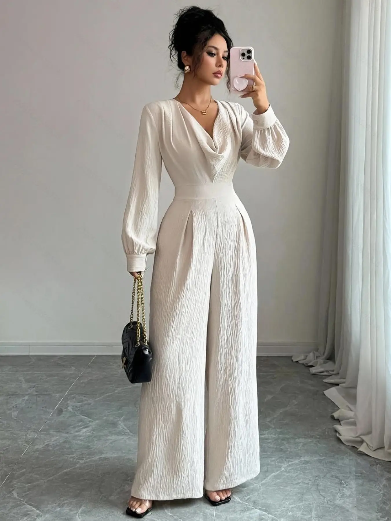 A women's beige swing collar long sleeved wide leg jumpsuit, Waist control jumpsuit, Plain jumpsuits, with a high waist and a cinched waist that looks taller and slimmer, suitable for commuting, shopping and outdoor activities