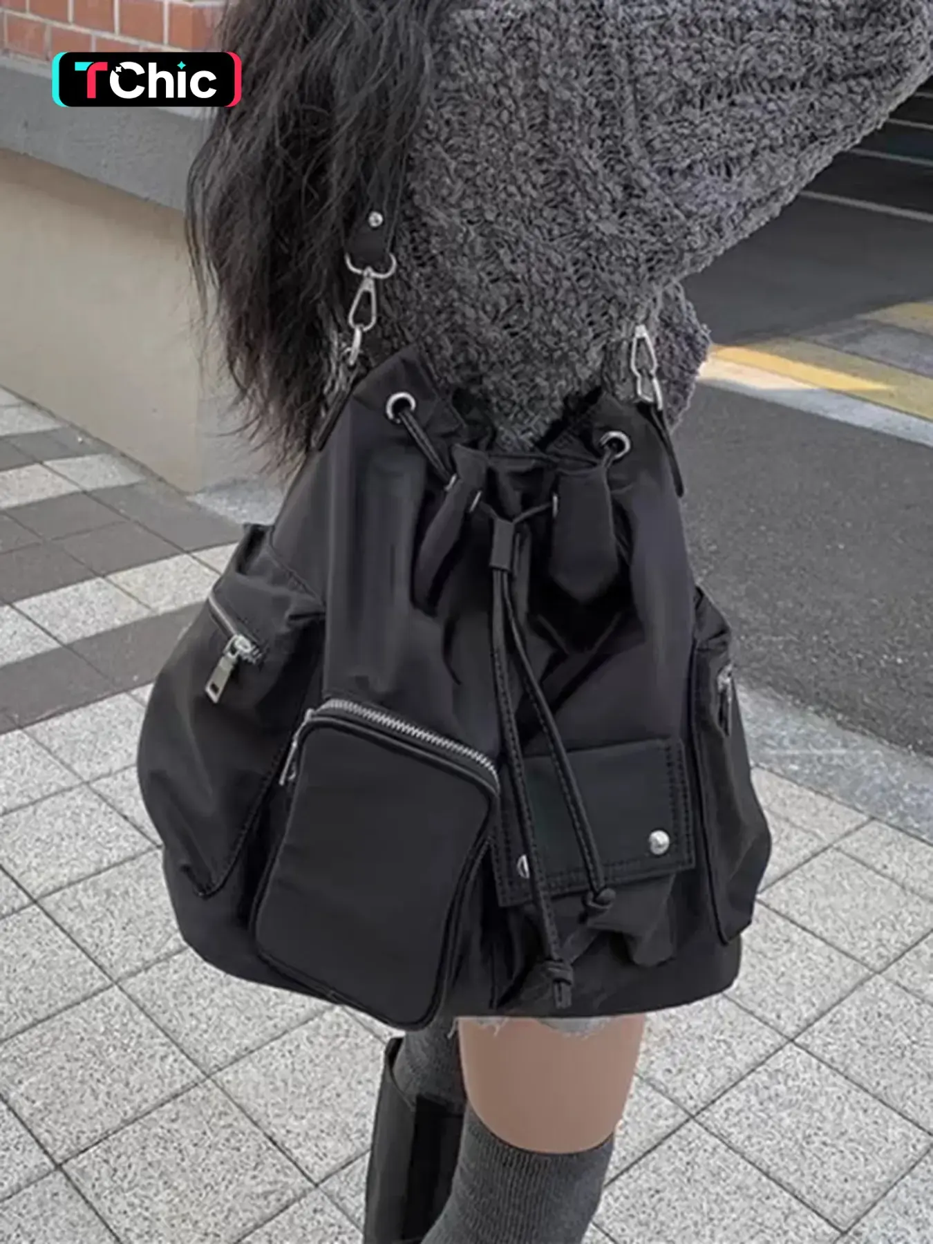 Simple and multifunctional drawstring backpack, Work business backpacks, with large-capacity layered storage design, suitable for daily commuting, casual outings, business trips. Lightweight backpack