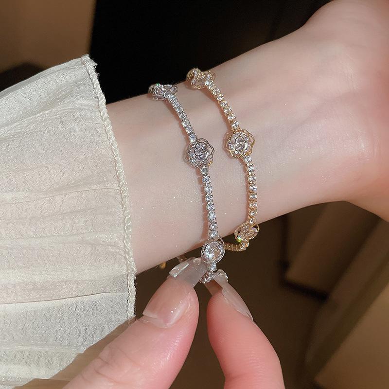 Elegant Zircon Flower Cutout Bracelet, Women's Fashion Jewelry, Rhinestone Design, Perfect Gift for Her, All Seasons Wear