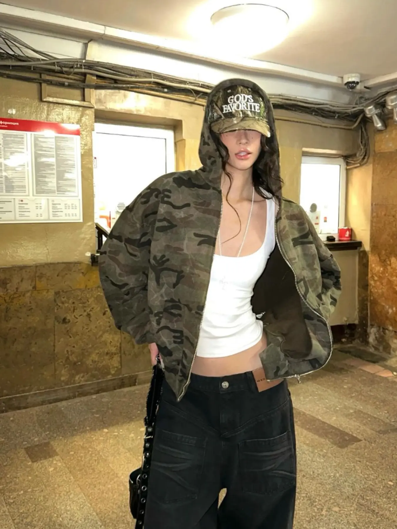 Y2K Realtree Camo Print Zip Up Hoodie for Women, Baggy Oversized Retro Forest Camouflage, Full Zip Casual Jacket, Streetwear Grunge Aesthetic, Hooded Sweatshirt