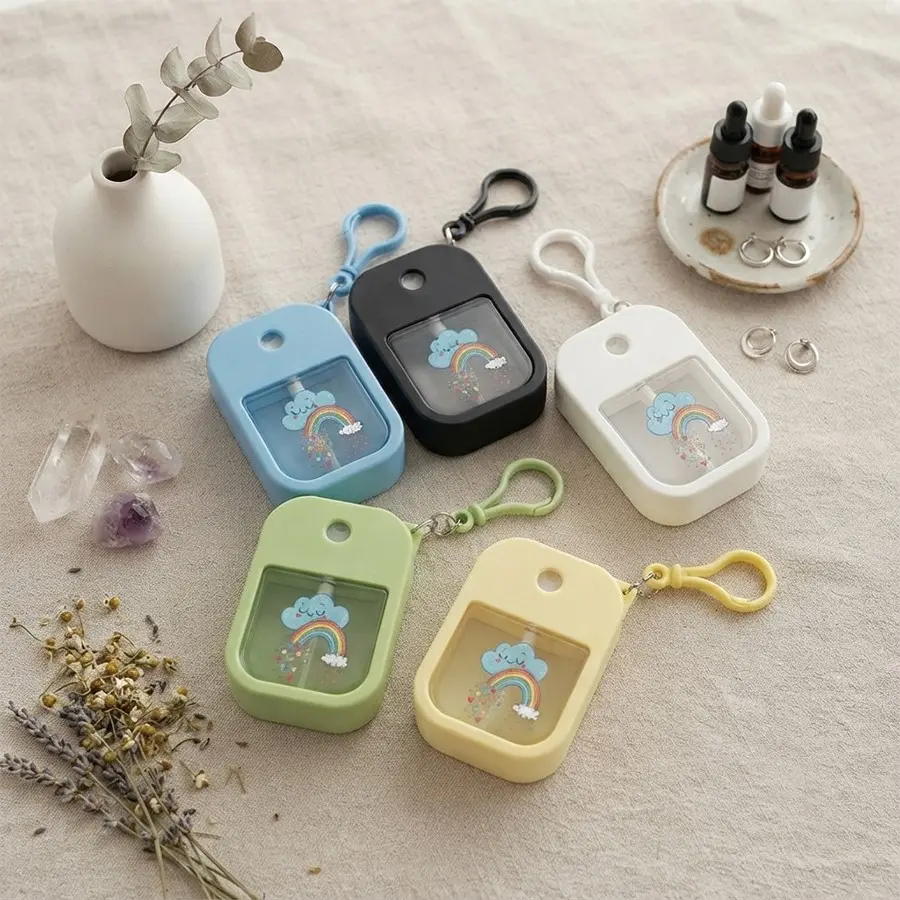Cartoon Smile Cloud Rainbow Mini Spray Bottle Keychain, Leak-Proof Refillable Fine Mist Sprayer, Dispenser for Hand Soap, Perfume, Makeup Water
