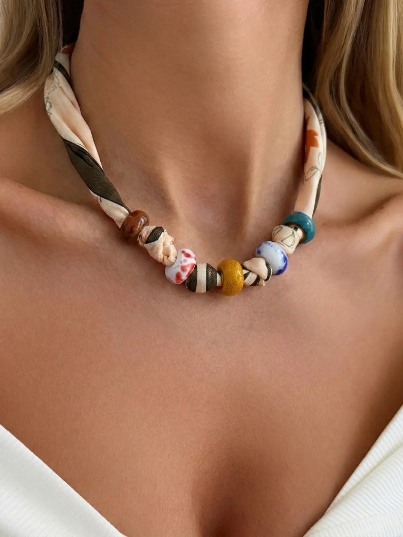 Vintage Printed Silk Scarf Choker Necklace Colorful Ceramic Bead Knotted Fabric Necklaces Boho Ethnic Handmade Short Collar Jewelry For Women Vacation Fashion Accessories, Necklace Gift