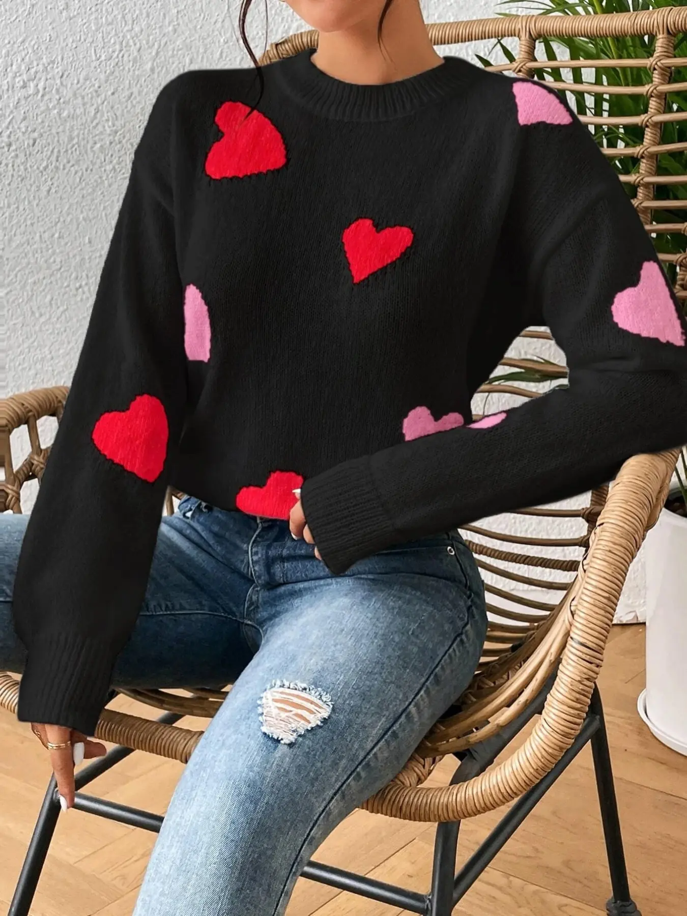 Vintage Sweet Cool Style Two-Tone Heart Embroidered Knit Sweater, Lazy Drop Shoulder Pullover, Comfortable and Stylish Women's Top