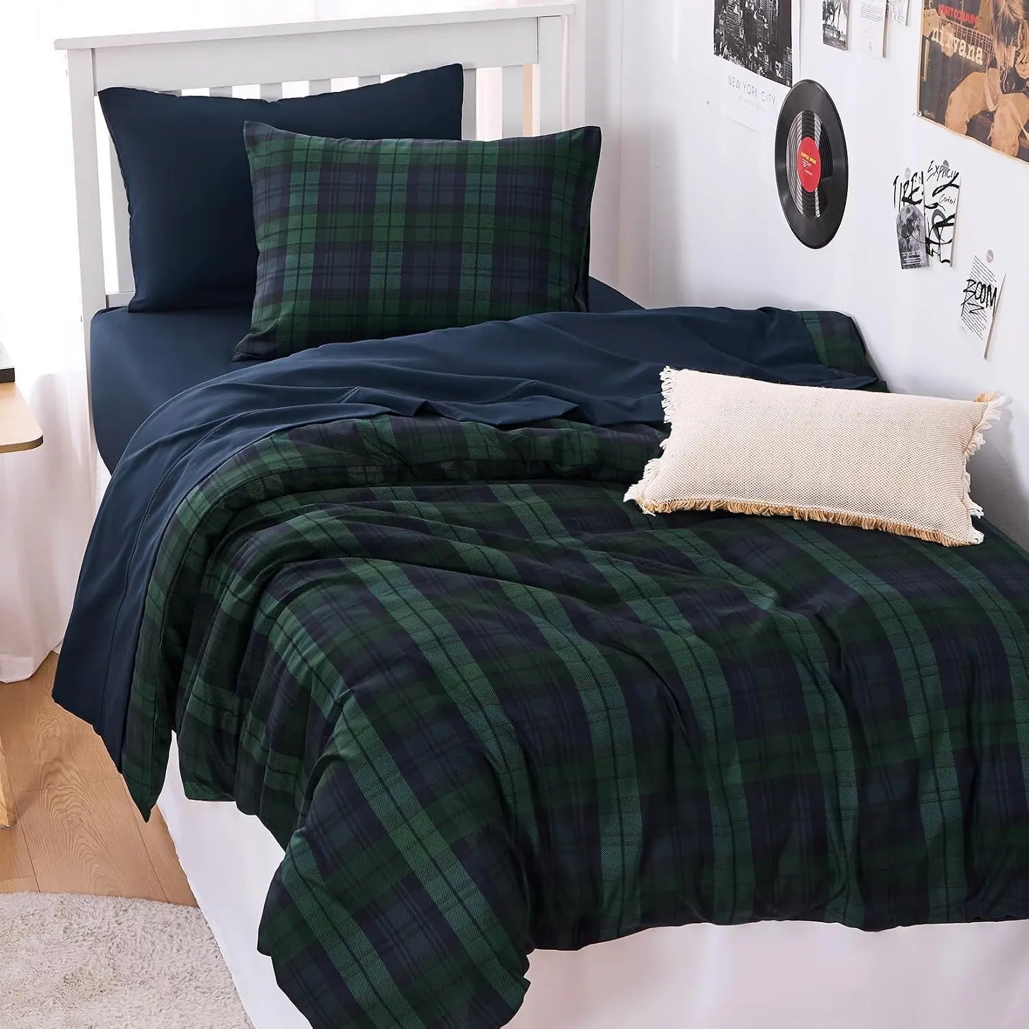 Plaid Comforter Set, Scottish Tartan Check Geometric Modern Pattern Printed, Soft Lightweight Bedding, 3 Pieces, Dark Green, Twin/Twin XL Size