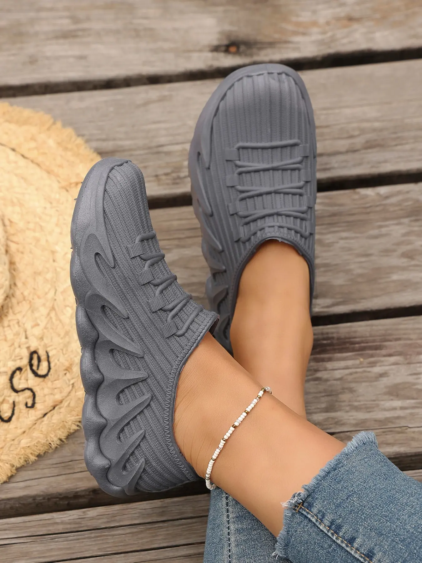 Unisex Casual Sneakers, Round Toe, Low Top, Fabric Upper, Rubber Sole, Elastic Knit, Spring Summer 2026, Fashion Running Shoes