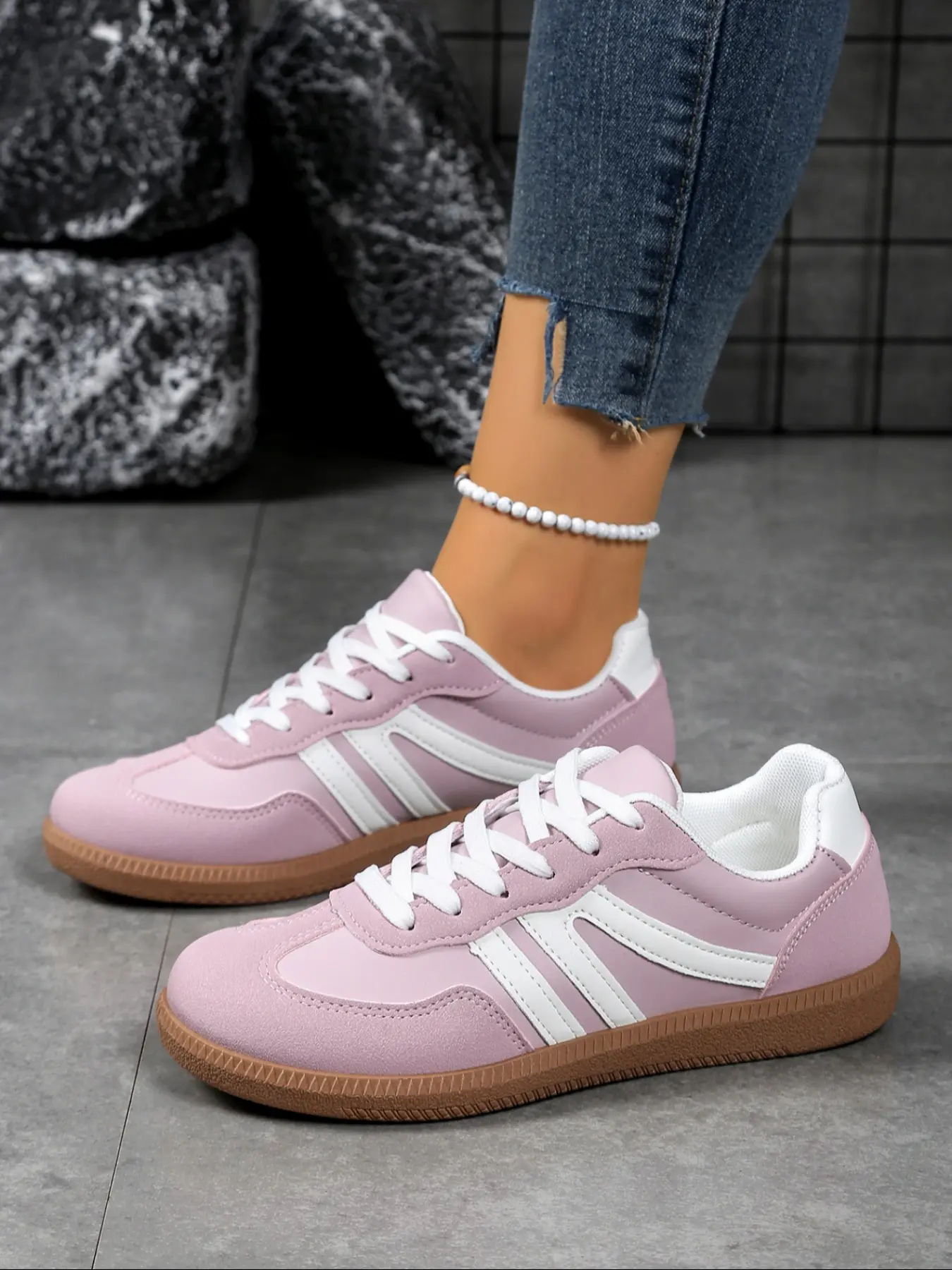 Women's Casual PU Leather Shoes, Round Toe Low Top Fashion Running Sneakers, All-Season Plain Design, Versatile Outdoor Running Footwear