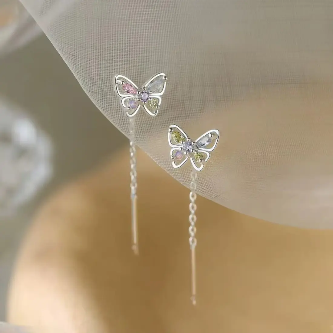 Butterfly Chain Tassel Earrings for Women, Dainty Stud Dangle Earrings, Sparkling Butterfly Drop Earrings, Quiet Luxury Jewelry, Elegant Lightweight Fashion Accessories for Date Night, Party, Vacation & Gift