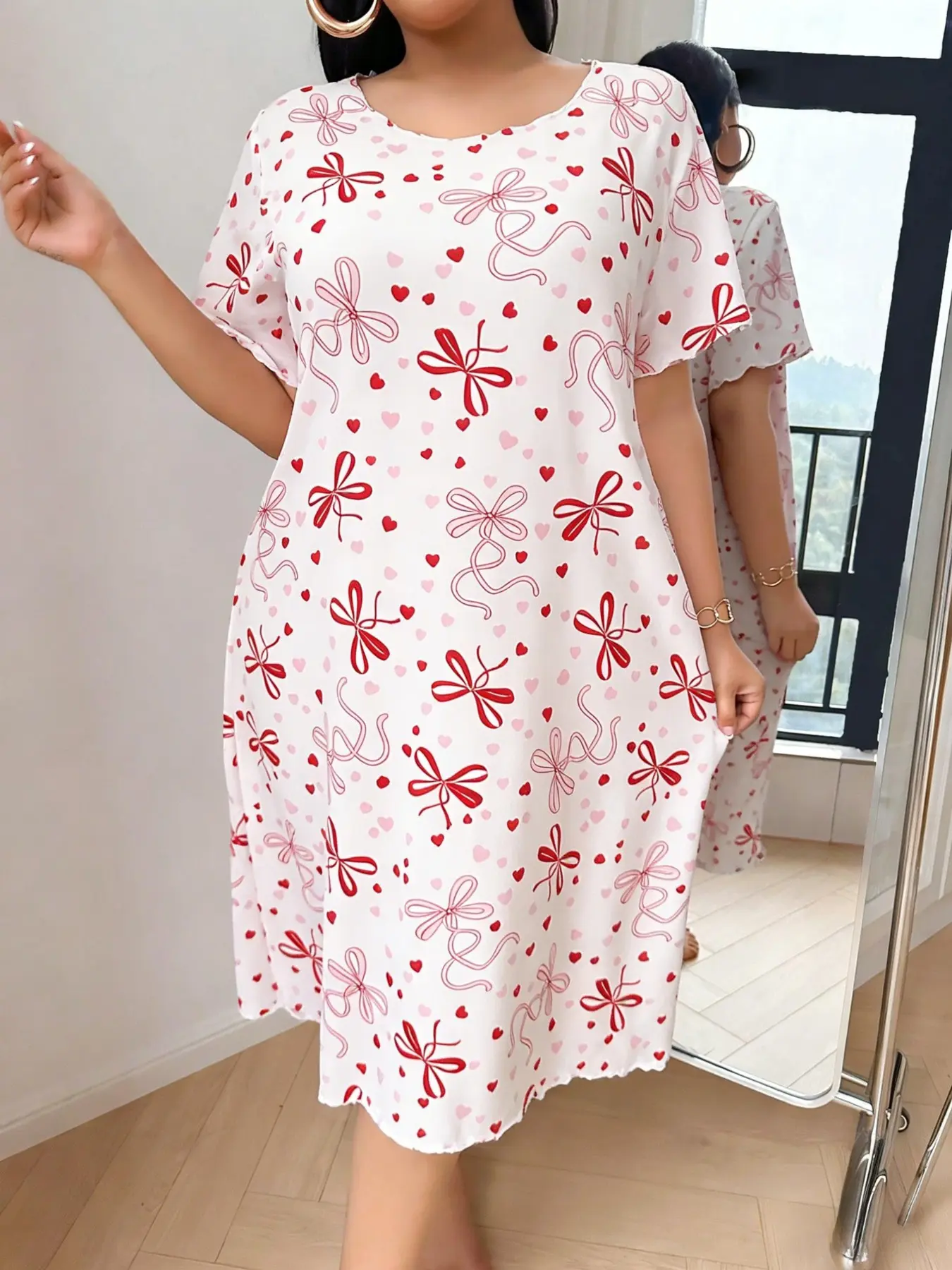 Plus Size Bow Print Nightdress, Casual Comfortable Loose Baggy Round Neck Short Sleeve Sleepwear Loungewear, All Seasons Women's Pajamas & Homewear,Plus Size Nightgowns for Women ,Soft Comfortable Sleepwear for girl,Valentine’s Day Gift