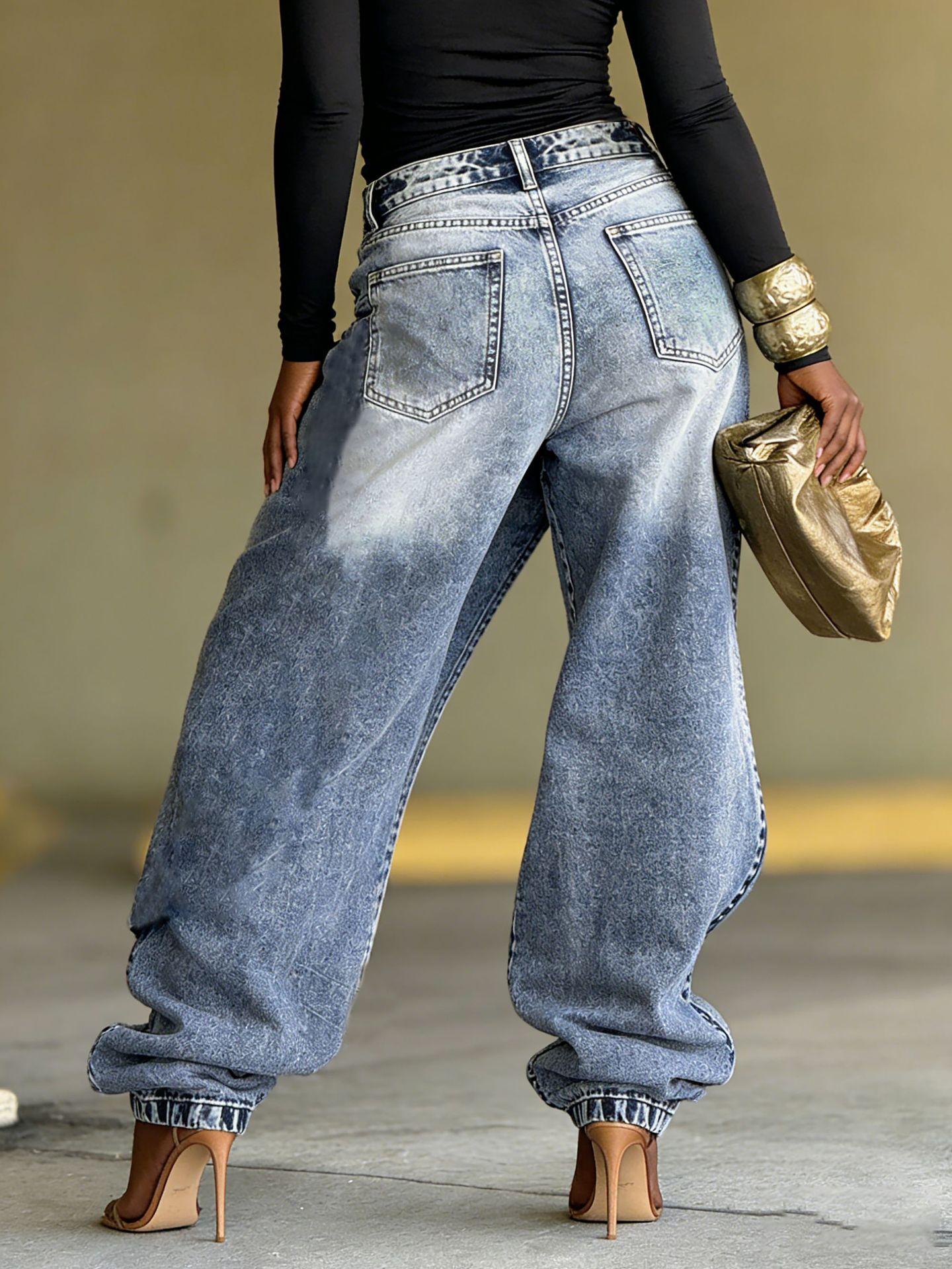 The women's jeans feature a unique asymmetrical cut, an aged and washed design, and a loose, tight-fitting fit that conceals flaws and makes you look slimmer. Paired with metal accessories, you'll instantly transform into a street trendsetter