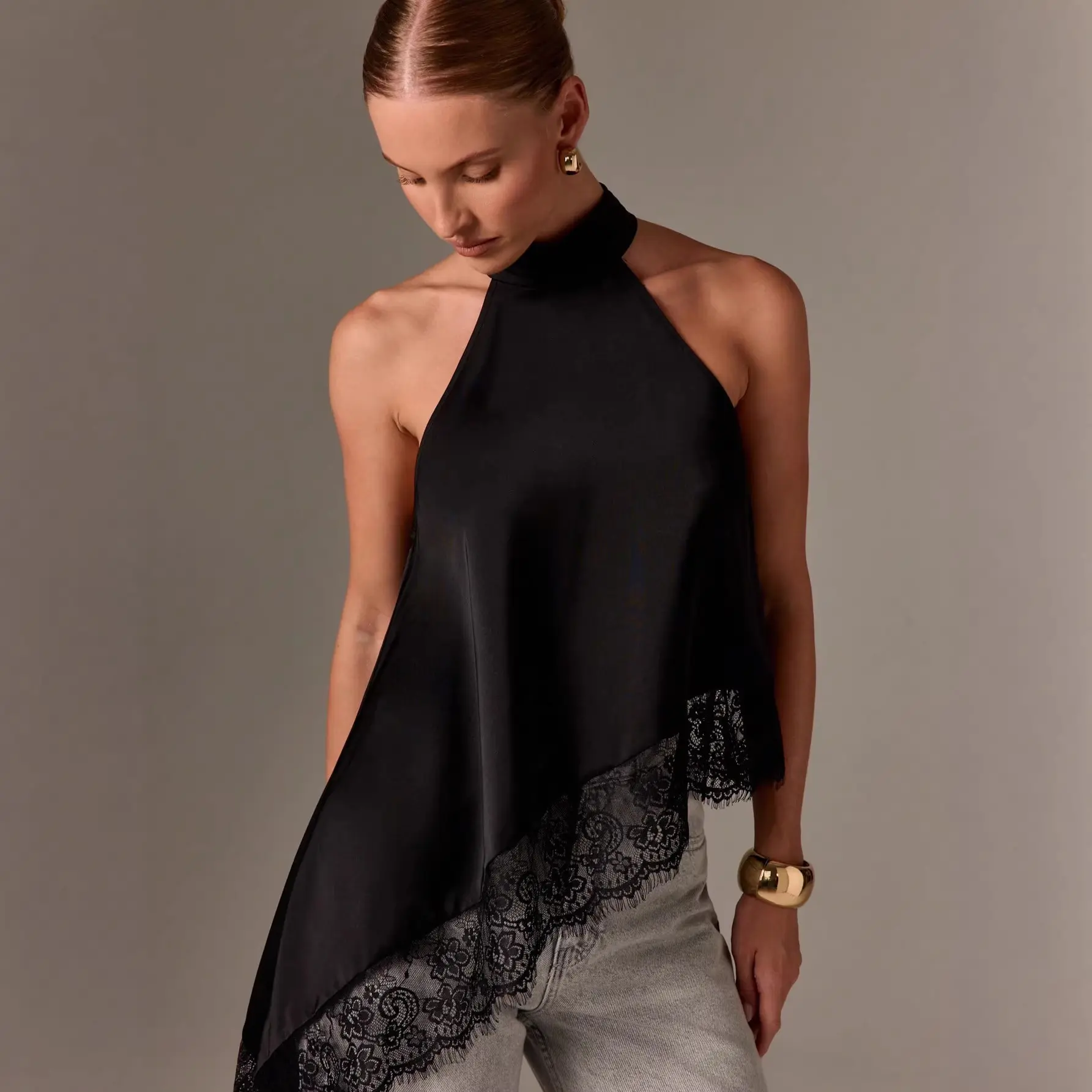 Daily Outfit House 2026 Summer New Women's Sleeveless Lace Trimmed Asymmetrical Halter Neck Satin T-Shirt Top