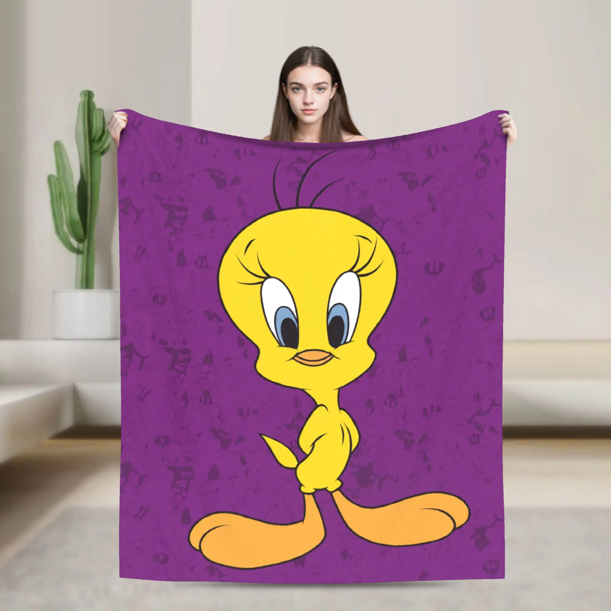 WB Tweety Bird Single Portrait Flannel Throw Blanket, Looney Tunes Purple Textured Background Cartoon  Blanket, Classic Animated Fan Couch Bed Decor, Birthday Holiday Gift for Cartoon Enthusiasts