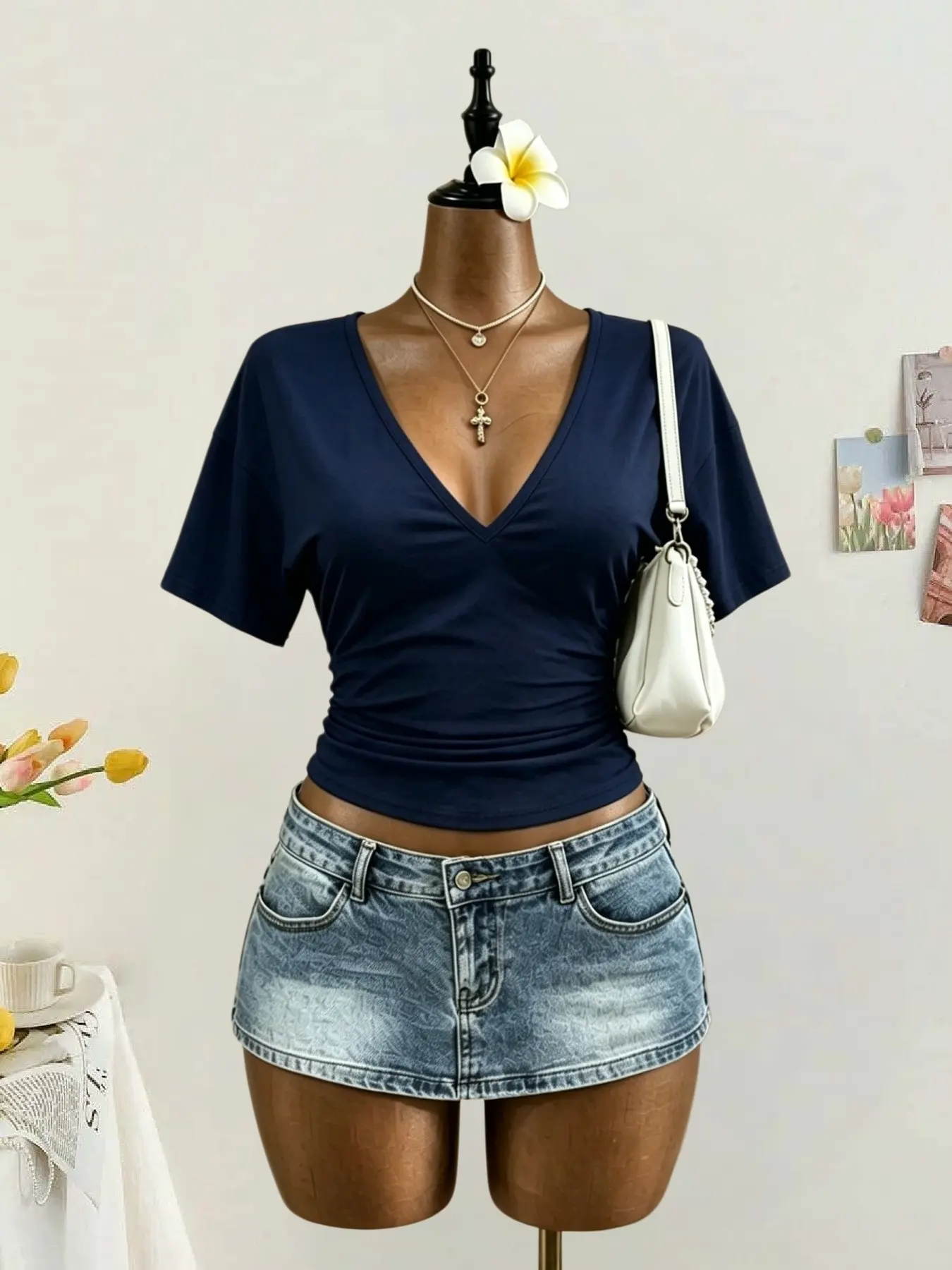Deep V Neck Short Sleeve T-Shirt for Women, Side Ruched Waist Slim Fit, Casual Office Wear, Revealing Midriff, Soft and Alluring, Casual Slim Fitting