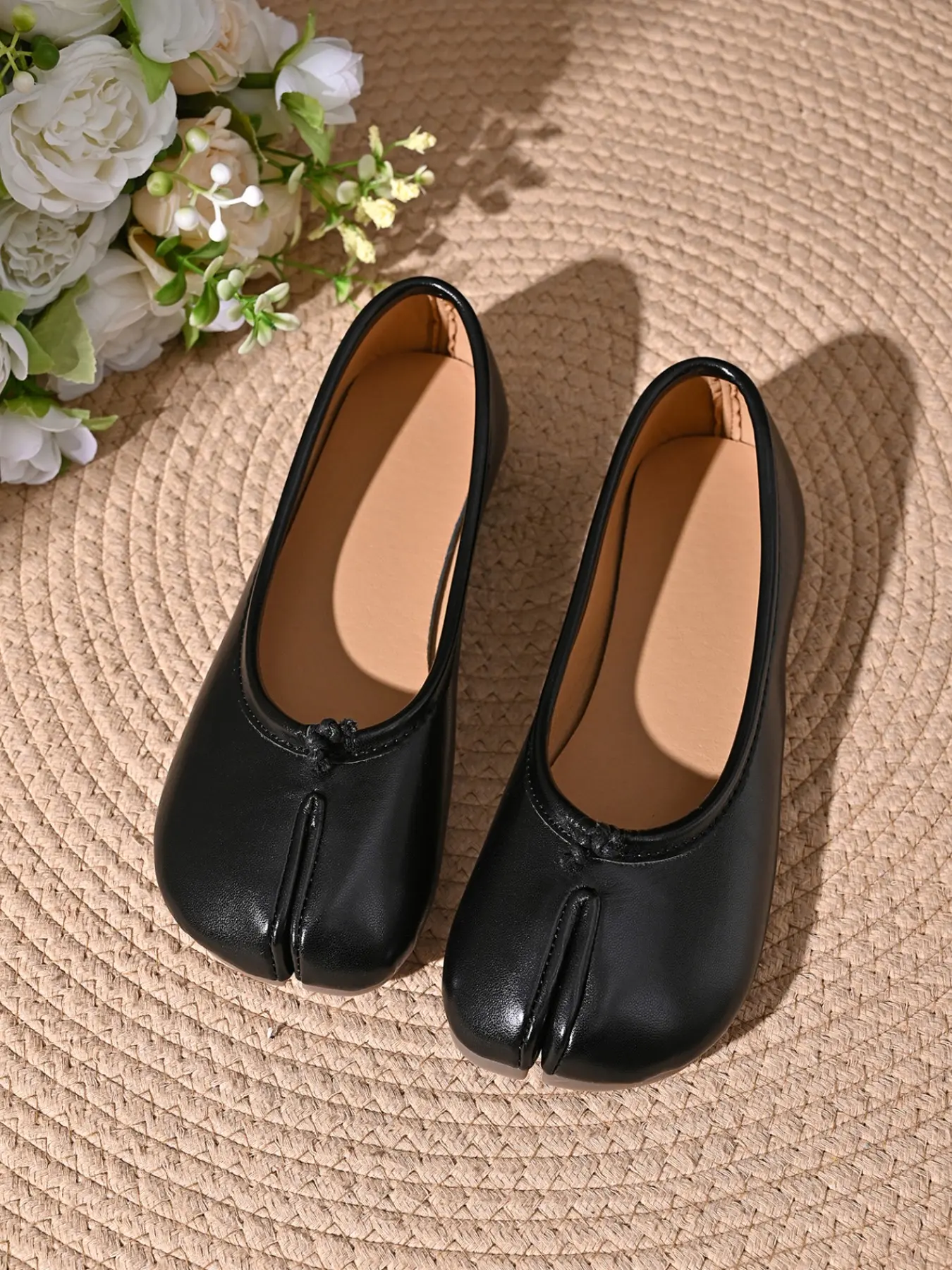 Women Split Tabi Toe Ballet Flats, Decorative Knot Soft Faux Leather Slip On Casual Summer Flat Shoes, 7 Colors Black White Beige Yellow Silver Brown Red