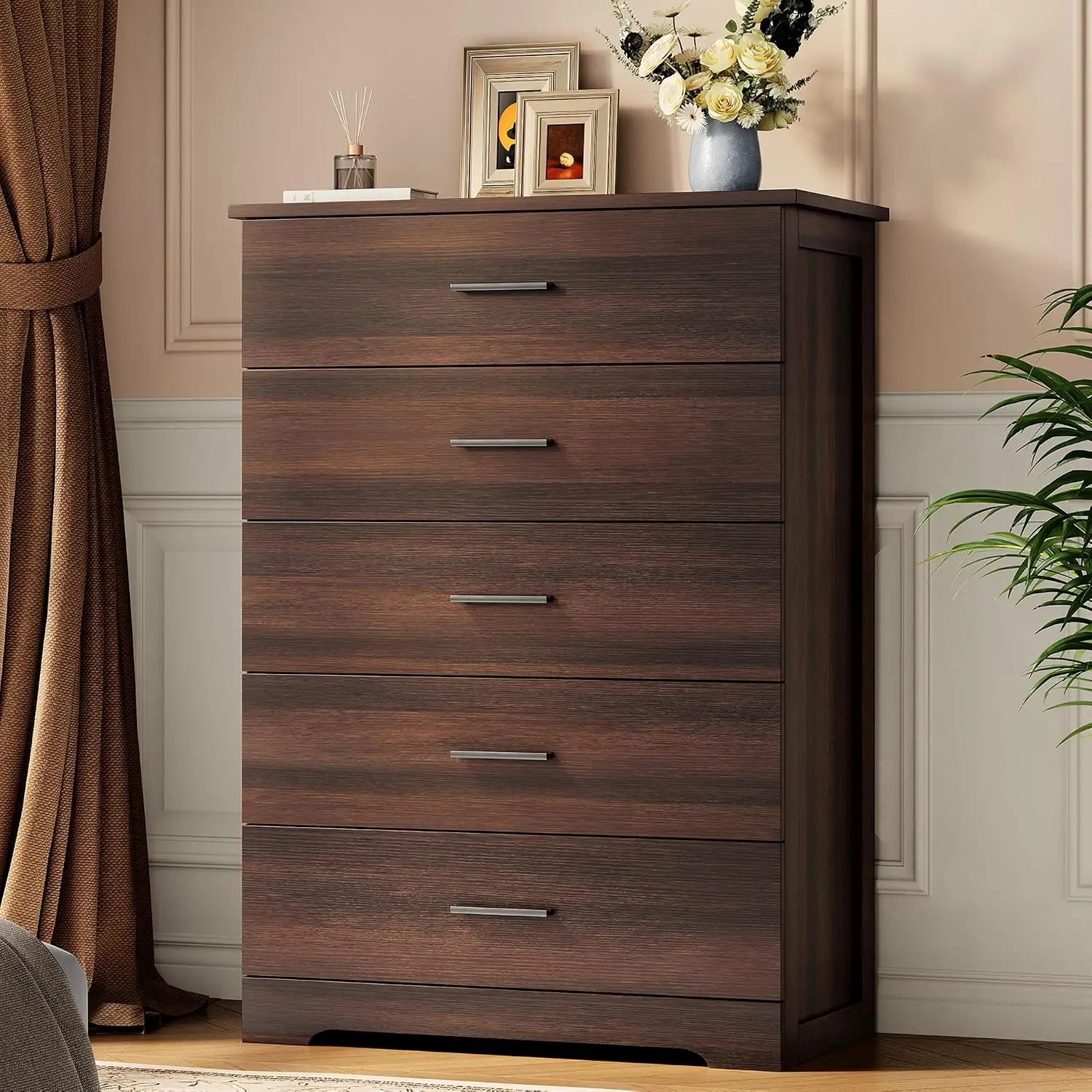 5 Drawer Dresser for Bedroom, 47" Tall Modern Chest of Drawers with Metal Handles, Storage Organizer for Bedroom, Living Room, Entryway & Hallway, Brown