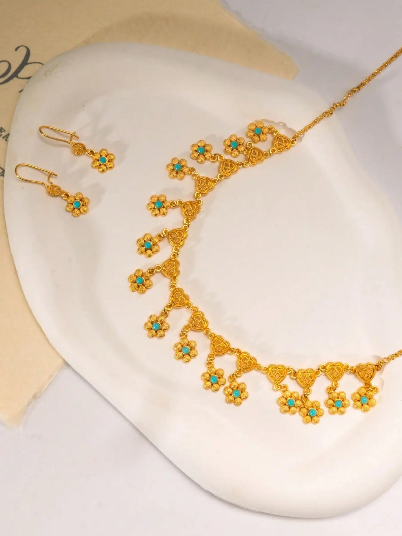 3 Piece Vintage 24k Gold Plated Turquoise Flower Heart Pendant Necklace and Earrings Set, Perfect for Women's Weddings, Bridal Sets, Parties, Daily Wear
