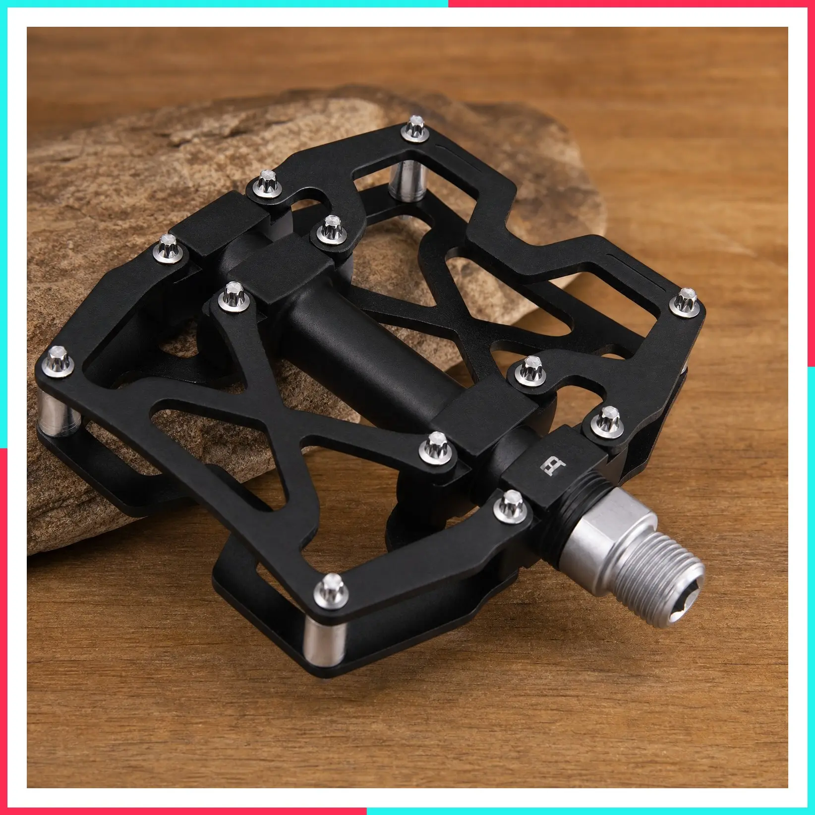 Mountain Bike Pedals, Ultra Strong Colorful CNC Machined 9/16" Cycling Sealed 3 Bearing Pedals