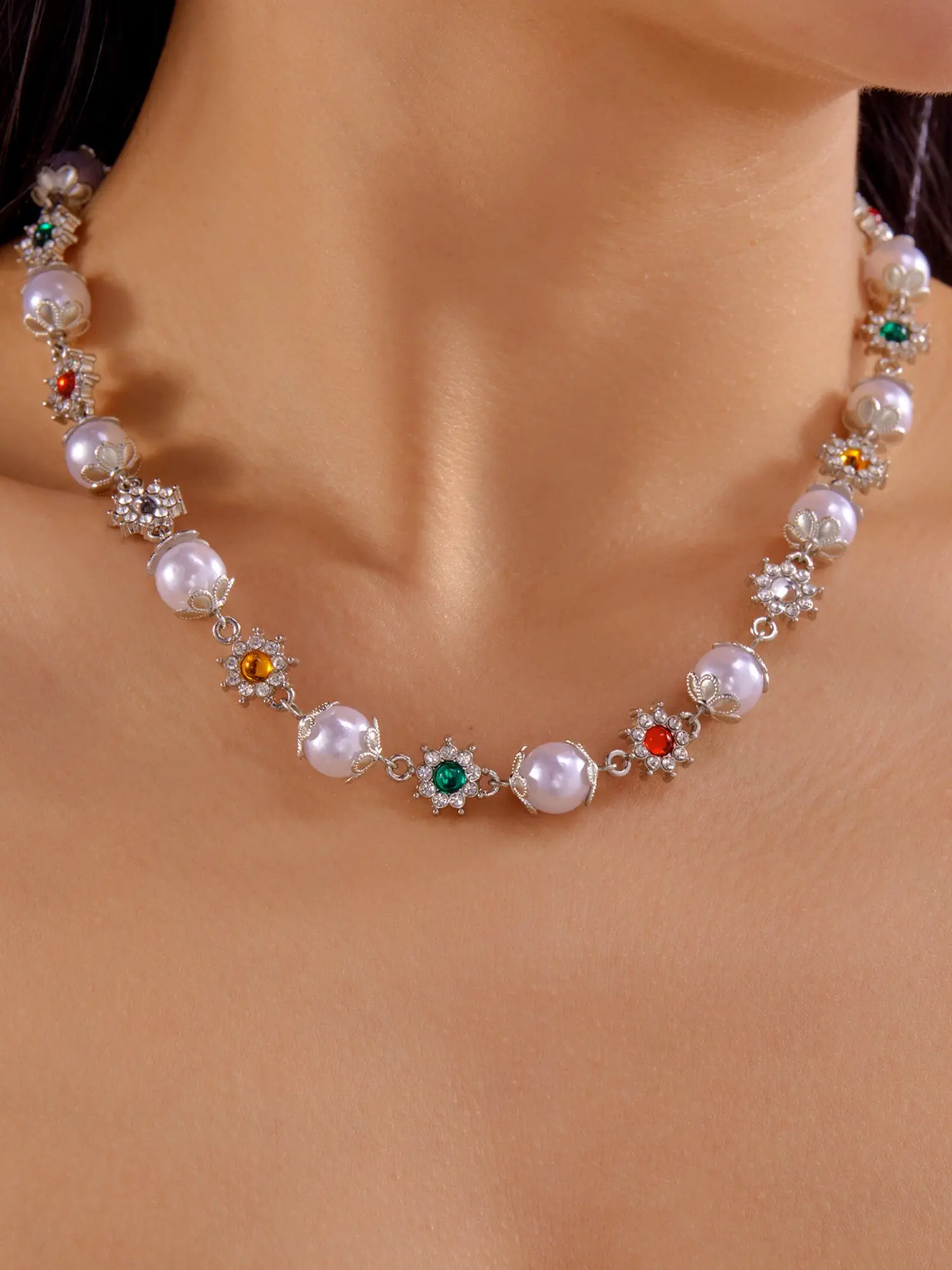 New Bestselling Pearl Colorful Diamond Flower Necklace, Unique Fashion Versatile Multicolor Clavicle Chain, Trendy Jewelry for All Seasons