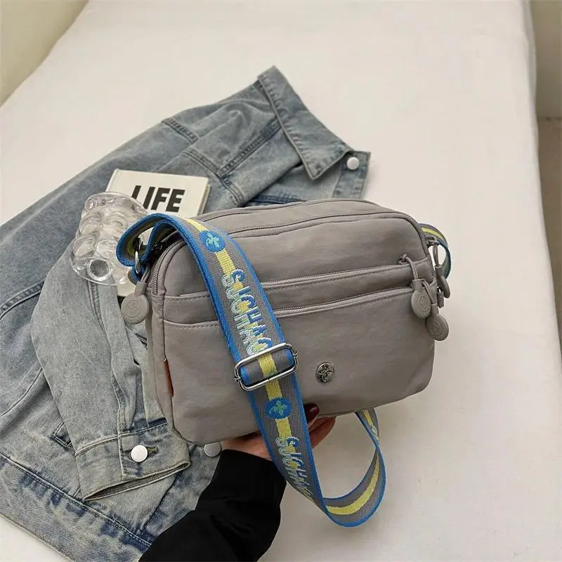 New Fashion Women Large Capacity Shoulder Bags Washable Nylon  Casual and Simple Crossbody Bags Multi Layer Simple Commuting Bag