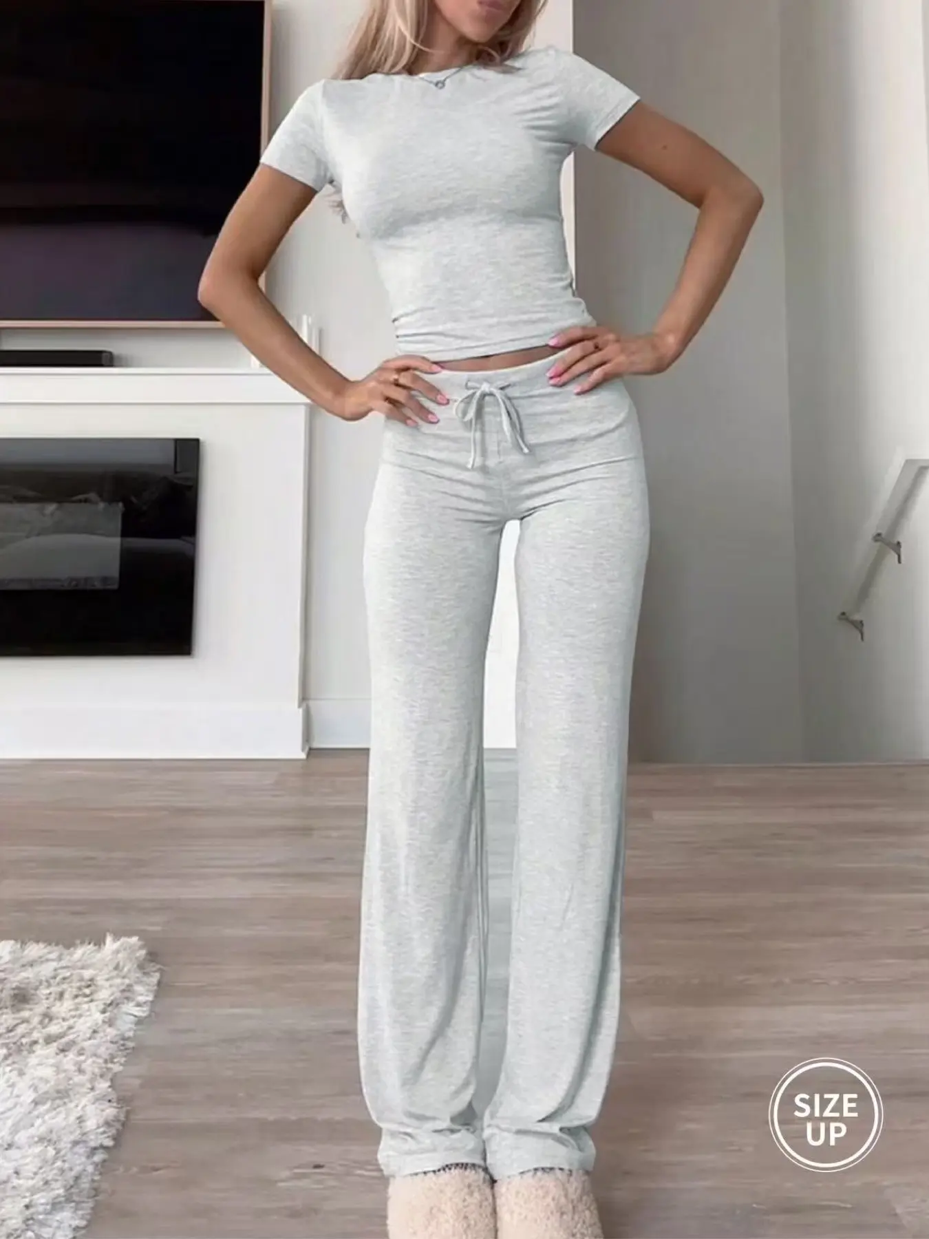 Two-Piece Set Women's Plain Crop Tee & Drawstring Waist Pants Loungewear Set, Casual Comfy Round Neck Short Sleeve Top & Trousers Pajama Set, Ladies Sleepwear for All Seasons