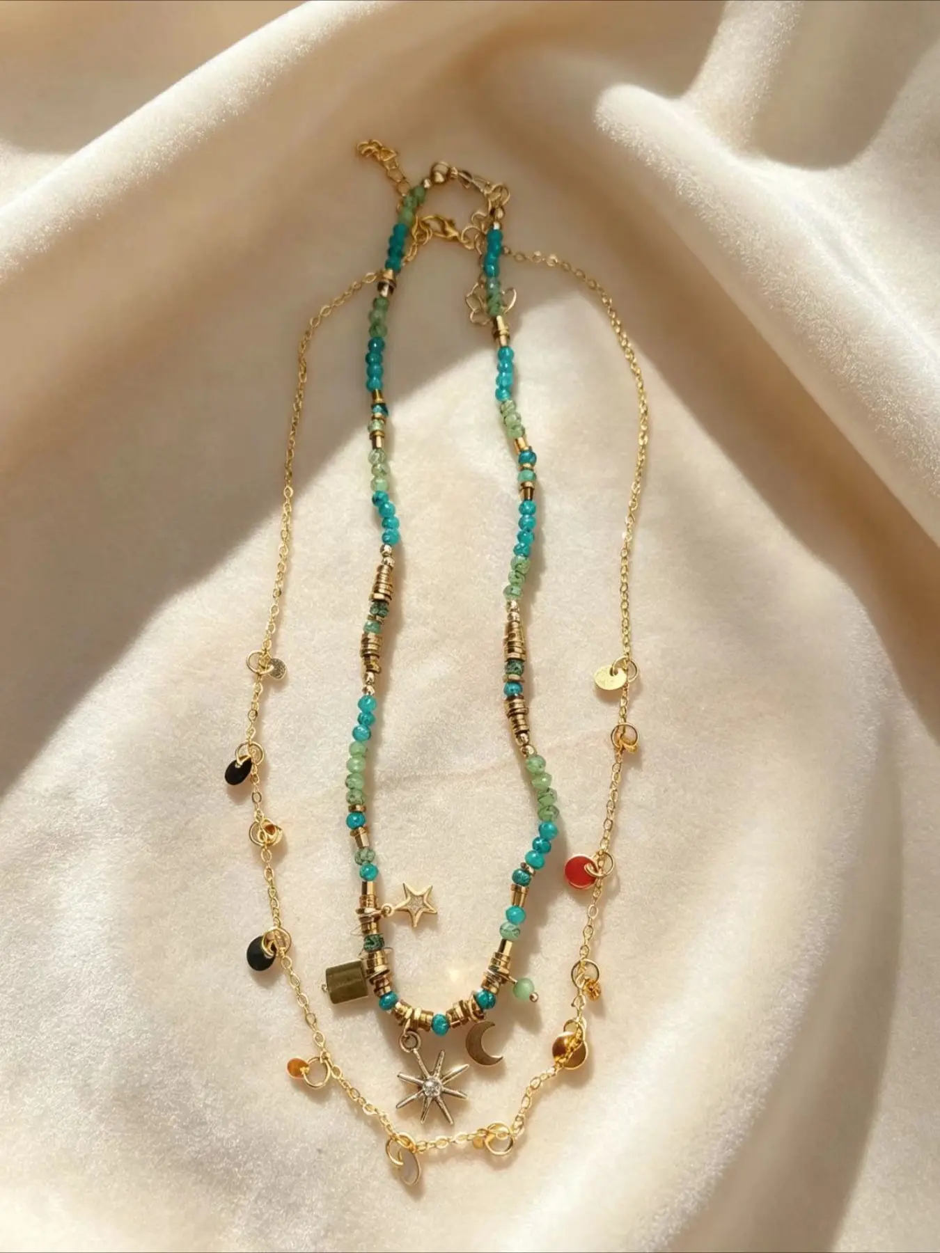Elegant Boho Sunflower Pendant Necklace, Vintage Beaded Layered Necklaces for Women, Unique Luxury Fashion Jewelry