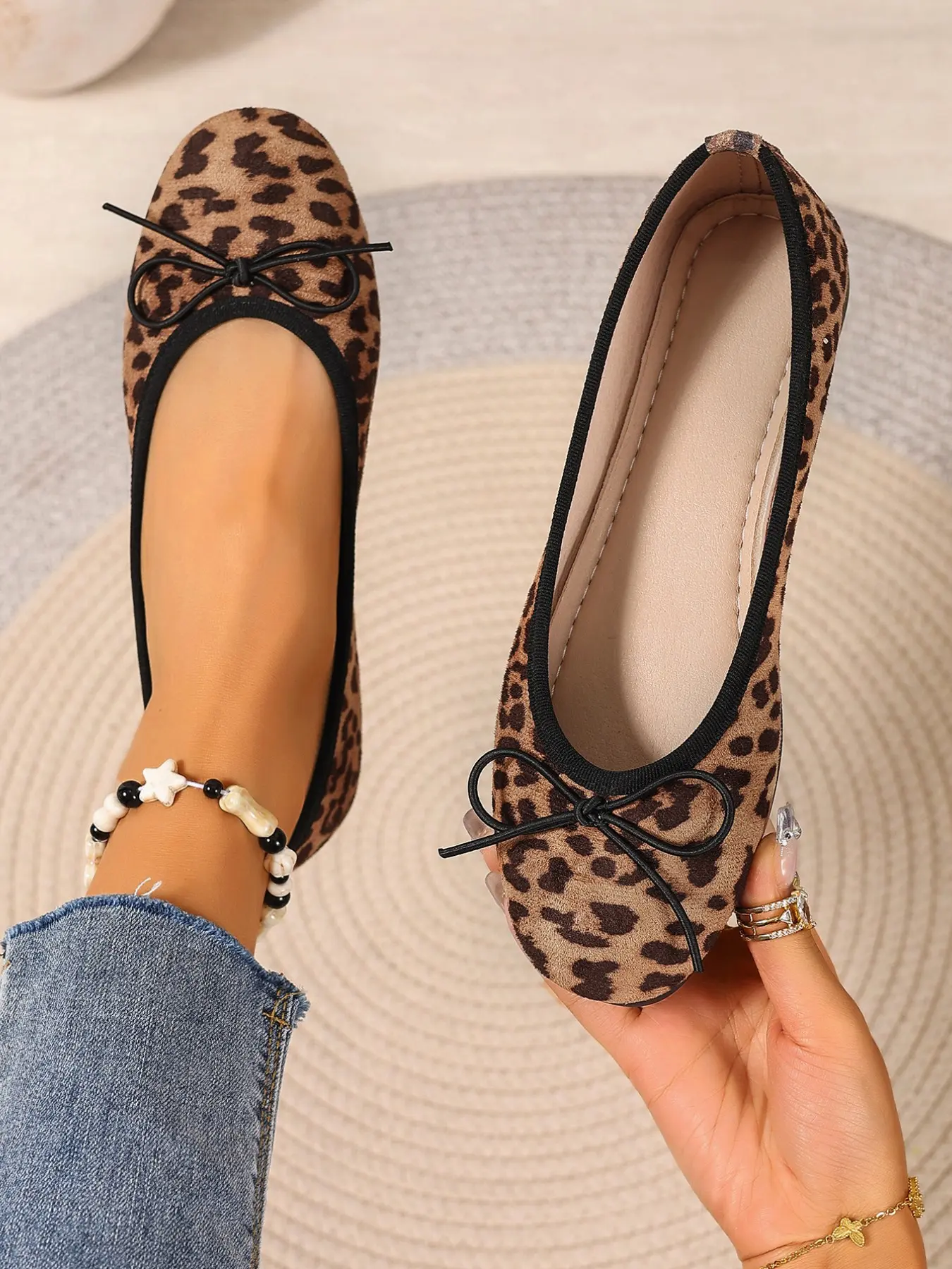 Women's Flat Shoes, Classic Bow Design, Breathable Upper, Soft Elastic Sole, Casual Walking Shoes Slip-On, Perfect for Parties and Daily Wear