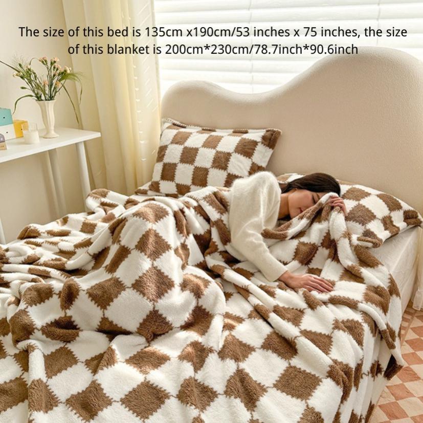 Checkerboard Pattern Throw Blanket, 350 gsm Soft Flannel Fleece Blanket, Breathable Warm Napping Blanket for Home, Office and Travel, Cozy Bedroom Decor, Soft Blankets, Soft Comfy Blanket #GLOBAL PICKS