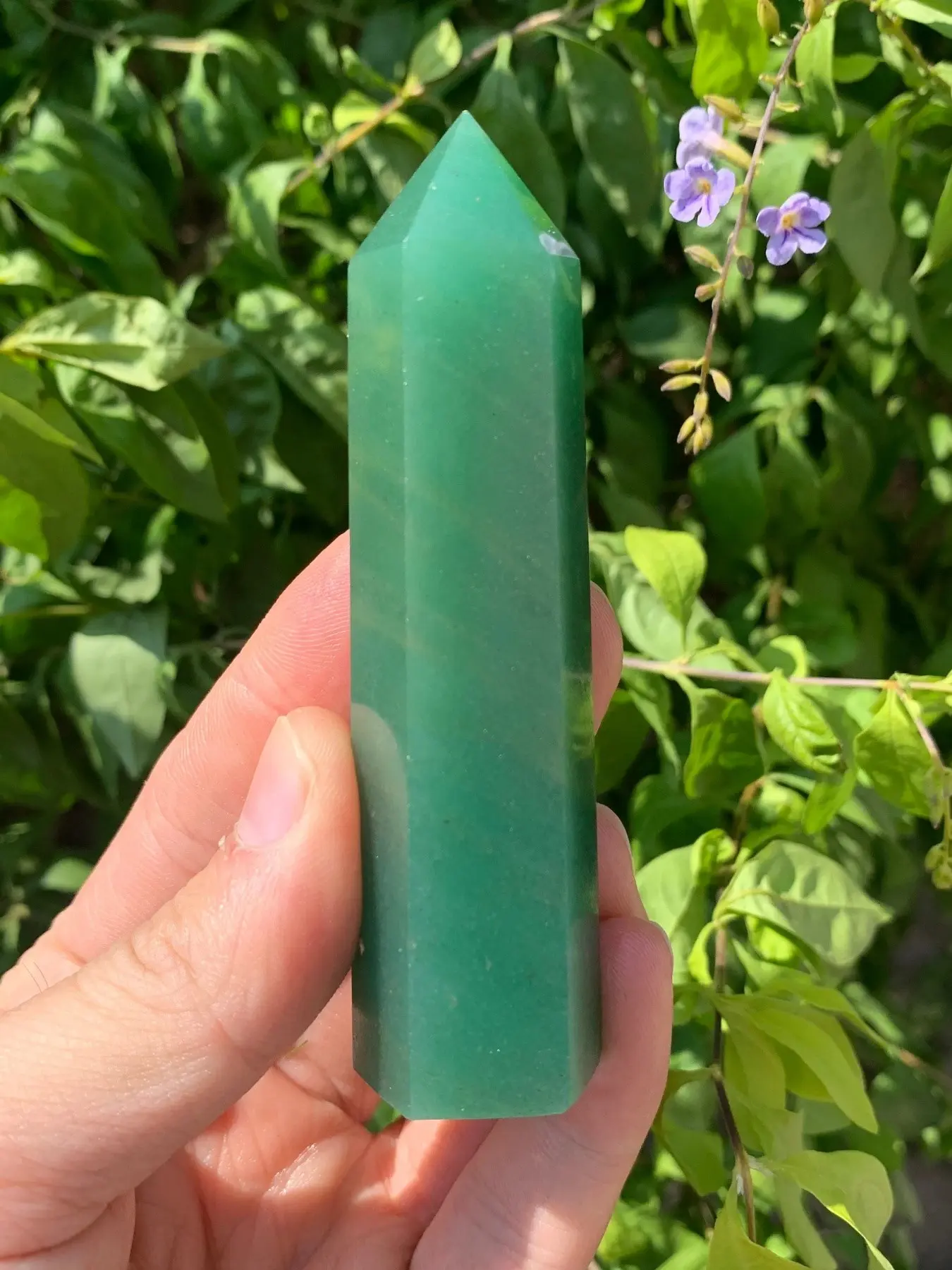 1pc green aventurine column,  mineral specimen, loose gemstone, Artificial Crystal Decorative Stones, perfect home décor art collectible, unique Easter and Valentine's Day gift, ideal for crystal lovers.