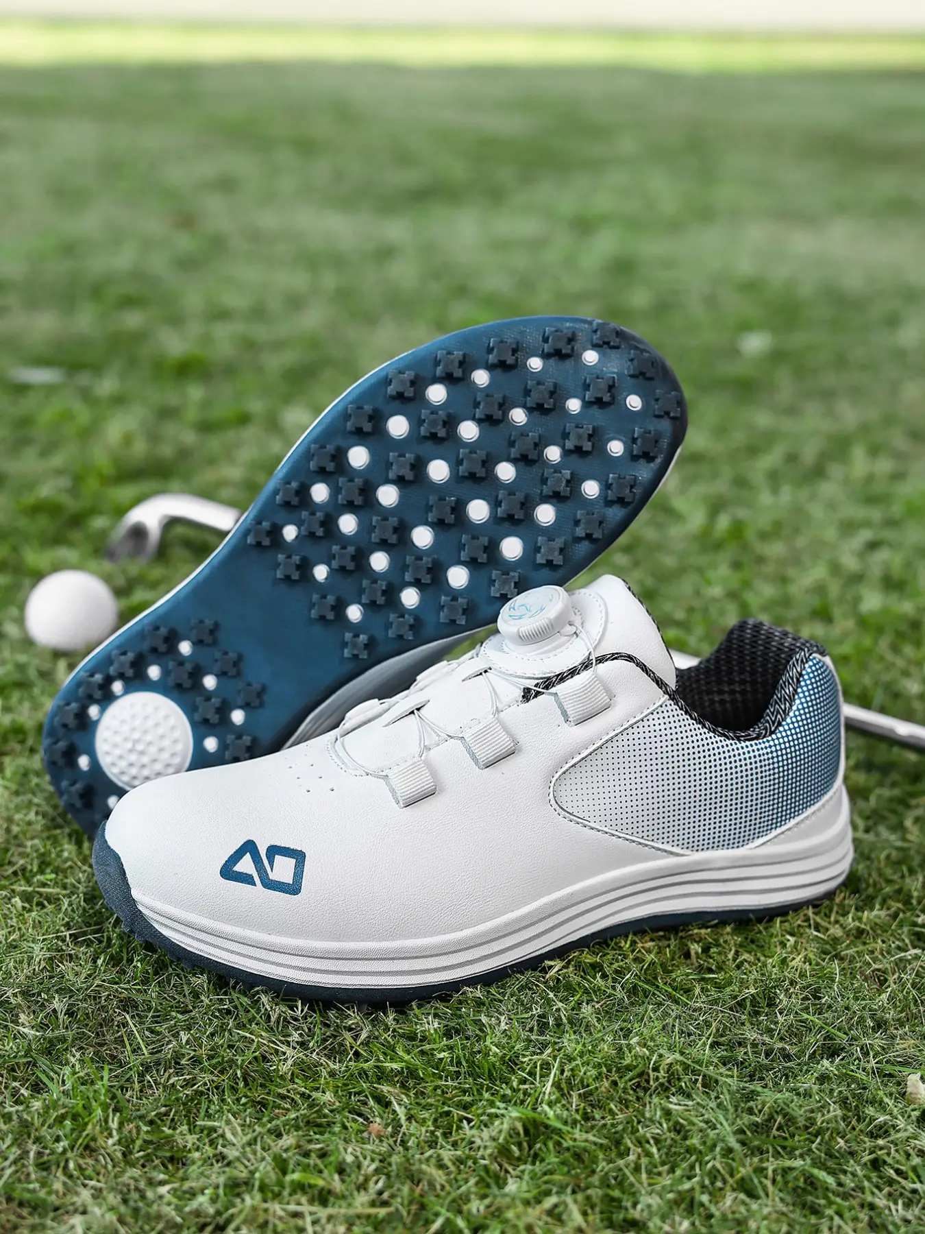 Men's Gradient Button Professional Golf Shoes, Breathable Non-Slip Athletic Shoes, Wide Fit, All-Season Casual Footwear