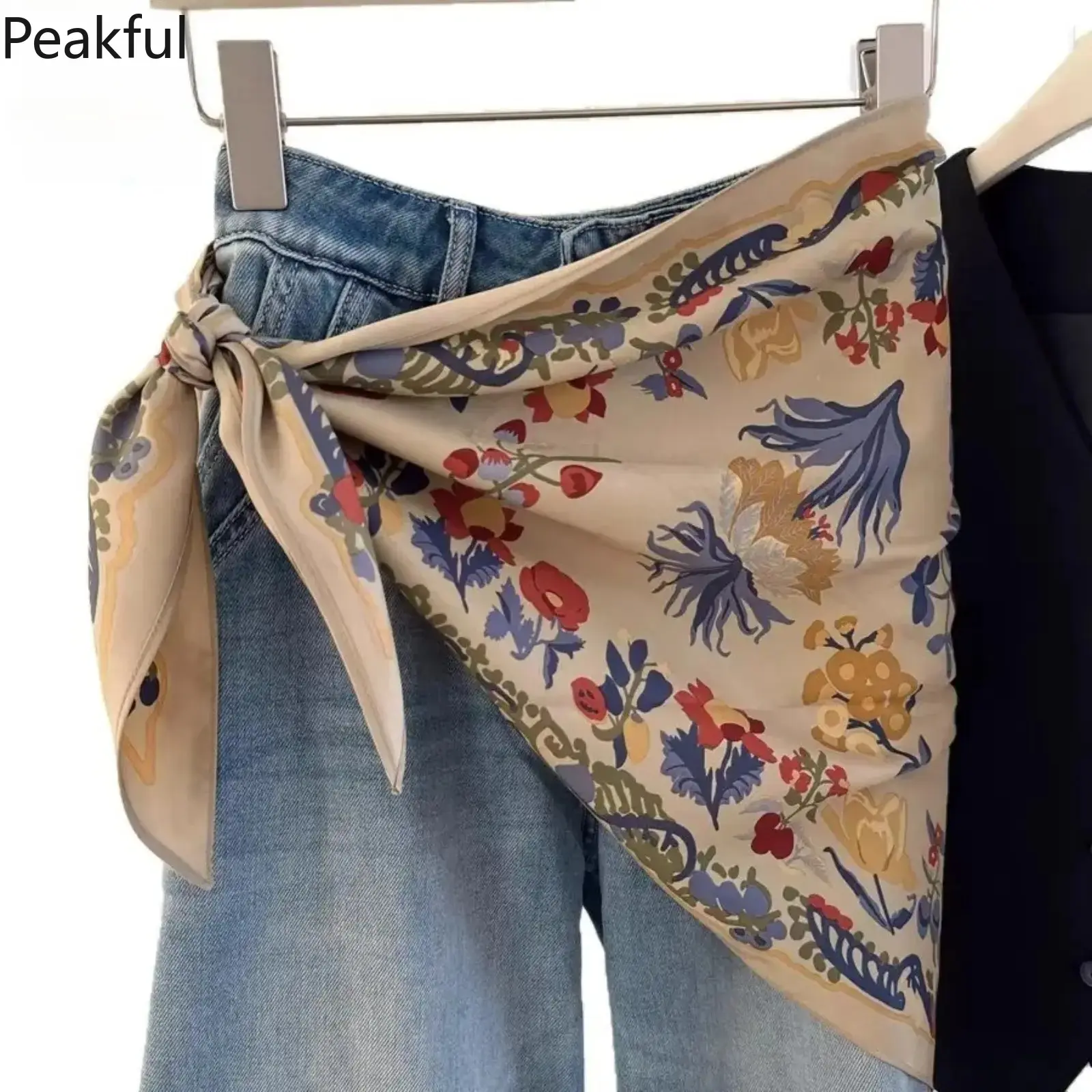 Versatile Boho Floral Bandana for Summer, Lightweight Cotton Triangle Scarf, Retro Hair Wrap Neck Scarf for Music Festivals, Travel & Casual Outfits, Unisex Festival Essential.
