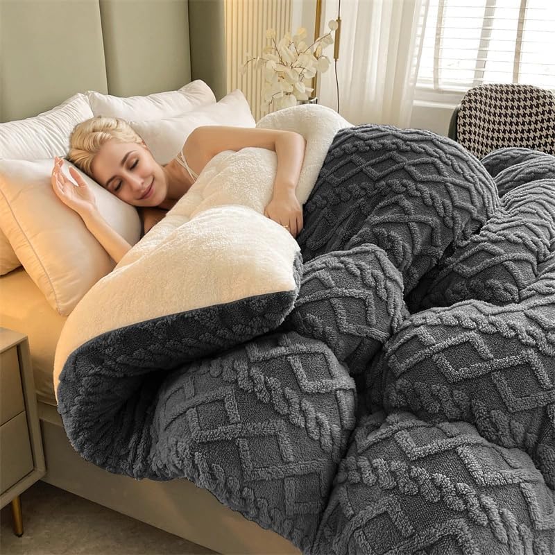 Fall-Winter Hit! Queen Size 3Pcs Faux Fur Down Comforter Set | Velvet Leaf Embossed, Thermo-Lock No Leakage, Anti-Static & Machine Washable | Plush Warm Bedding Bedroom Essentials Fall-Winter Hit! Queen Size 3Pcs Faux Fur Down Comforter Set | Velvet Leaf Embossed, Thermo-Lock No Leakage, Anti-Static & Machine Washable | Plush Warm Bedding Bedroom Essentials