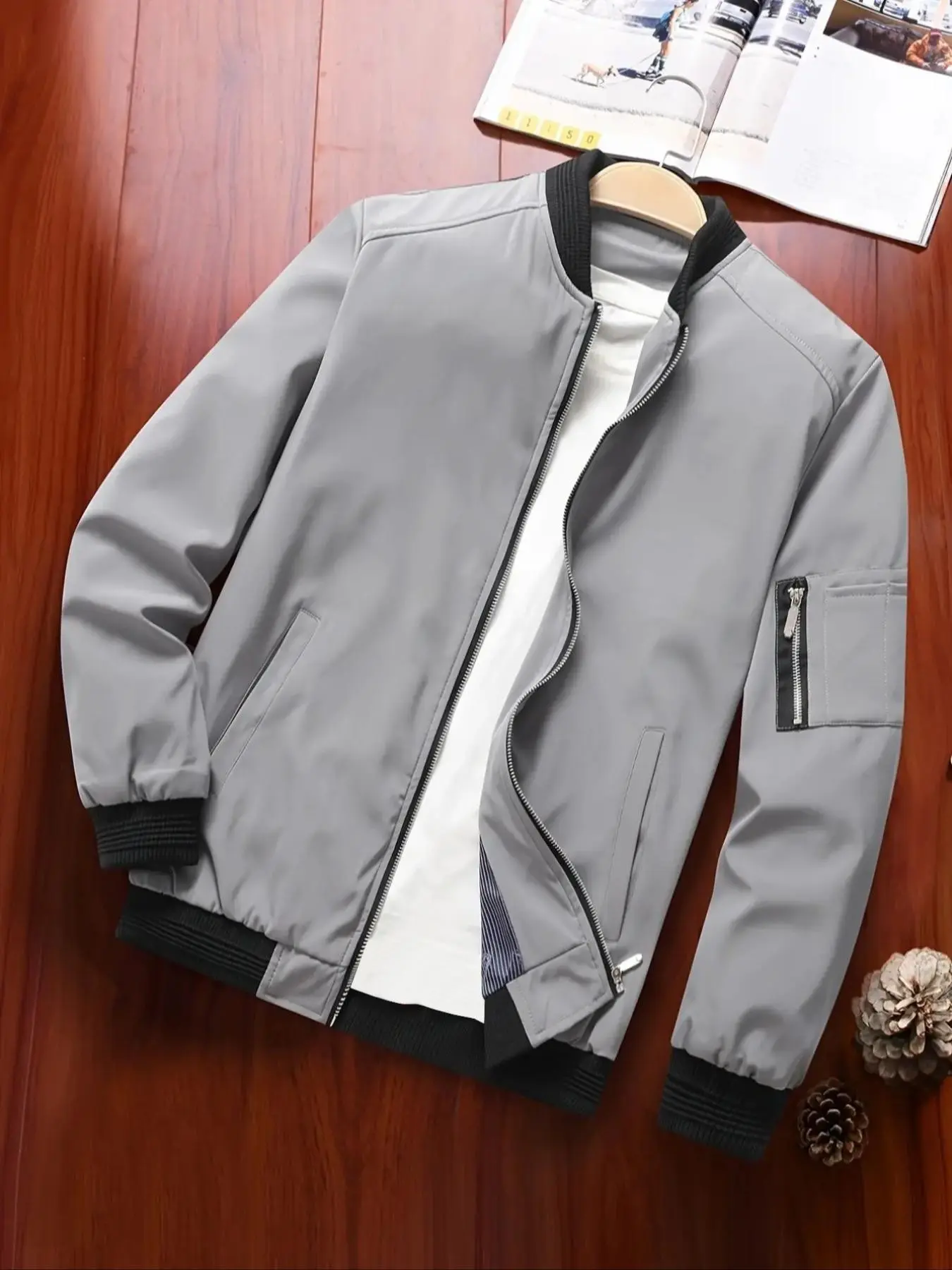 Men's Lightweight Long Sleeve Jacket, Casual Fall Winter Coat, Zipper Pilot Jacket with Pockets, Golf Jacket, Windproof Outdoor Men's Outerwear, Casual Outerwears, Lightweight Jackets