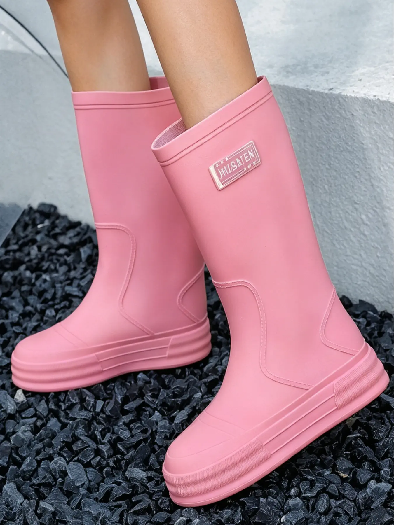 Women Mid Calf Waterproof Fashionable Trendy Boots Rain Boots Non Slip Thick Platform Sole Rubber Garden Outdoor Boots Footwear