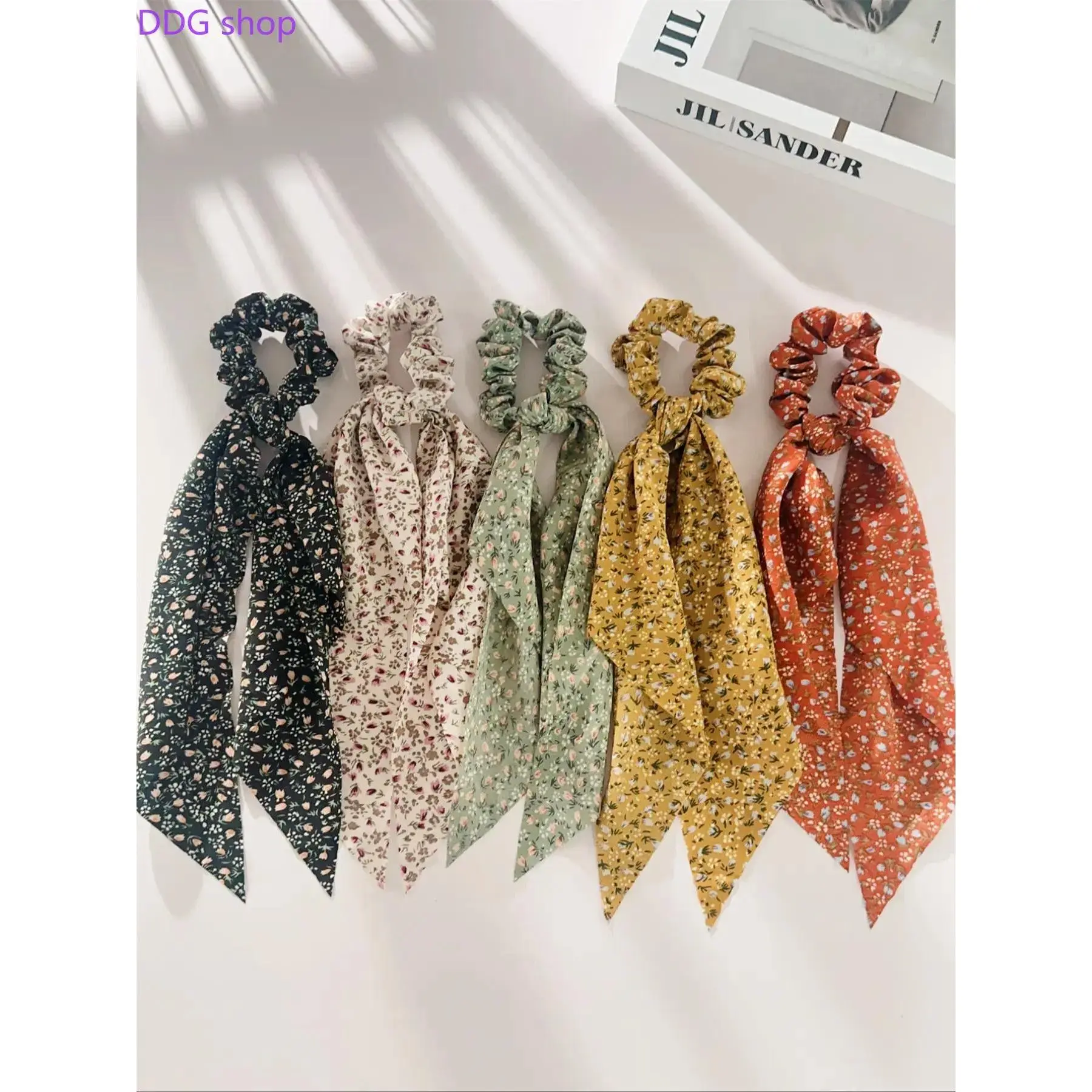 Women's Cute 5pcs Vintage Floral Scrunchies with Long Streamer, Quality Materials Soft Fabric Bow Ribbon Hair Tie, Boho Female Ponytail Holder for Everyday Hairstyle & Spring Summer Fresh Appearance Maintenance, Casual, Daily