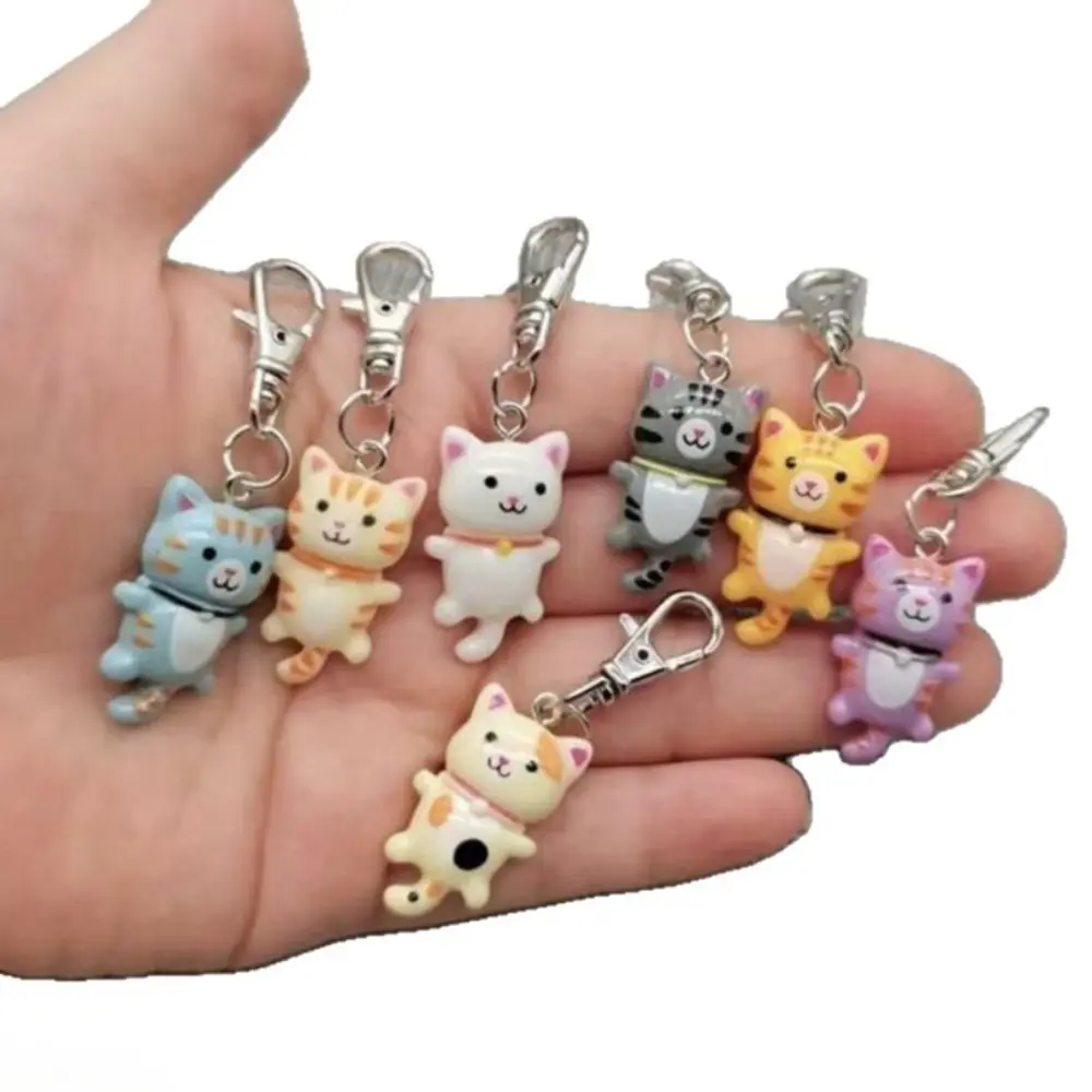 Minimalist Lucky Cat Resin Keychain Set for DIY Crafts, Scratch-Proof Solid Pendants with a Blank Surface for Painting and Bag Charms