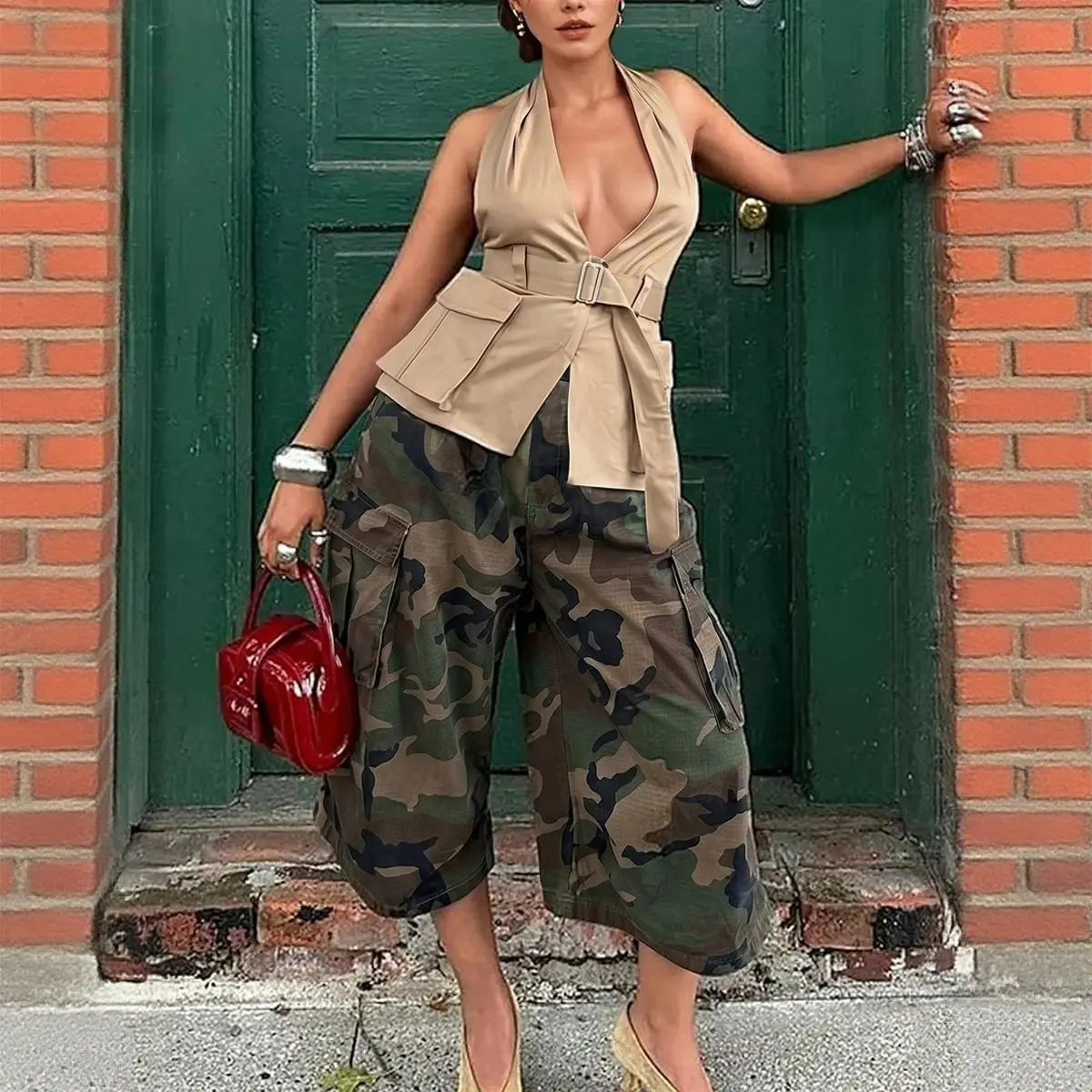 Women's Vintage Camo Cargo Pants, Oversized 100% Cotton Wide Leg Cropped Culottes with Elastic Waist for Streetwear, Fit