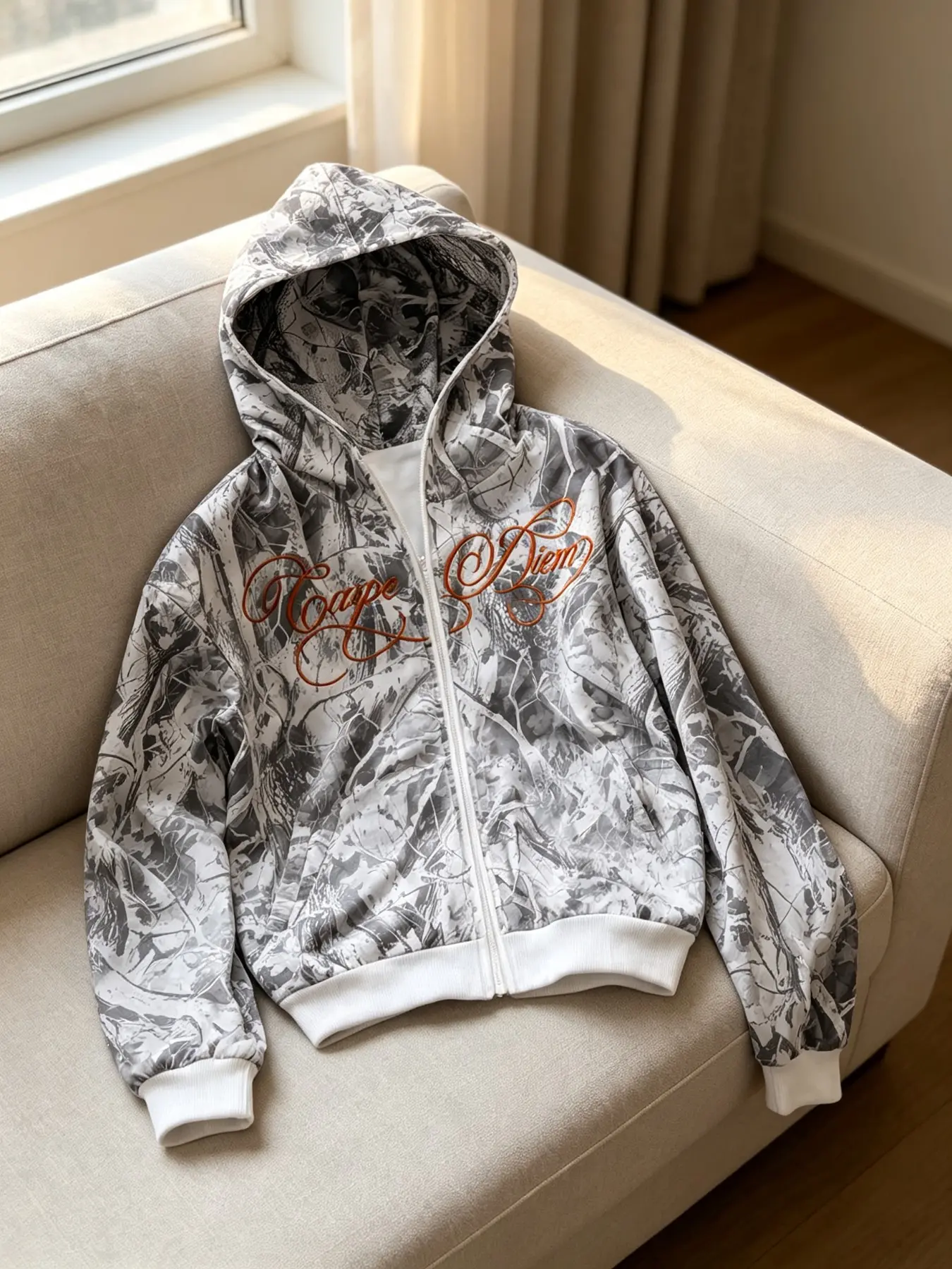 Unisex Grey Snow Realtree Camo Zip Up Hoodie, Winter Forest Leaf Camouflage Jacket, Carpe Diem Cursive Embroidery Oversized Hooded Coat, boyfriend gifts, mens streetwear, vintage outdoor outerwear, ropa de hombre, trendy camouflage hoodie for men women