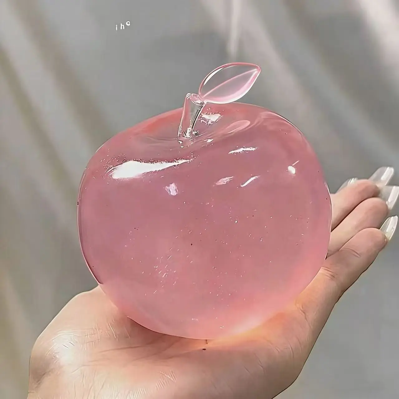 Crystal Apple Figurine, Soft and Smooth, Ultra-Thin Skin, Stress Relief Toy, Sensory Play, Desk Decor, Decorative Figurines, Office Gift, Non-Edible, Desk Ornament