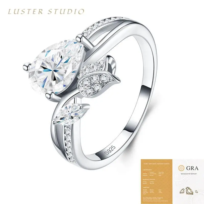 Women's Pear-Cut Moissanite Synthetic Diamond Engagement D-Ring, Certified D-Color VVS1 Clarity Single Stone Solitaire in Premium S925 Silver