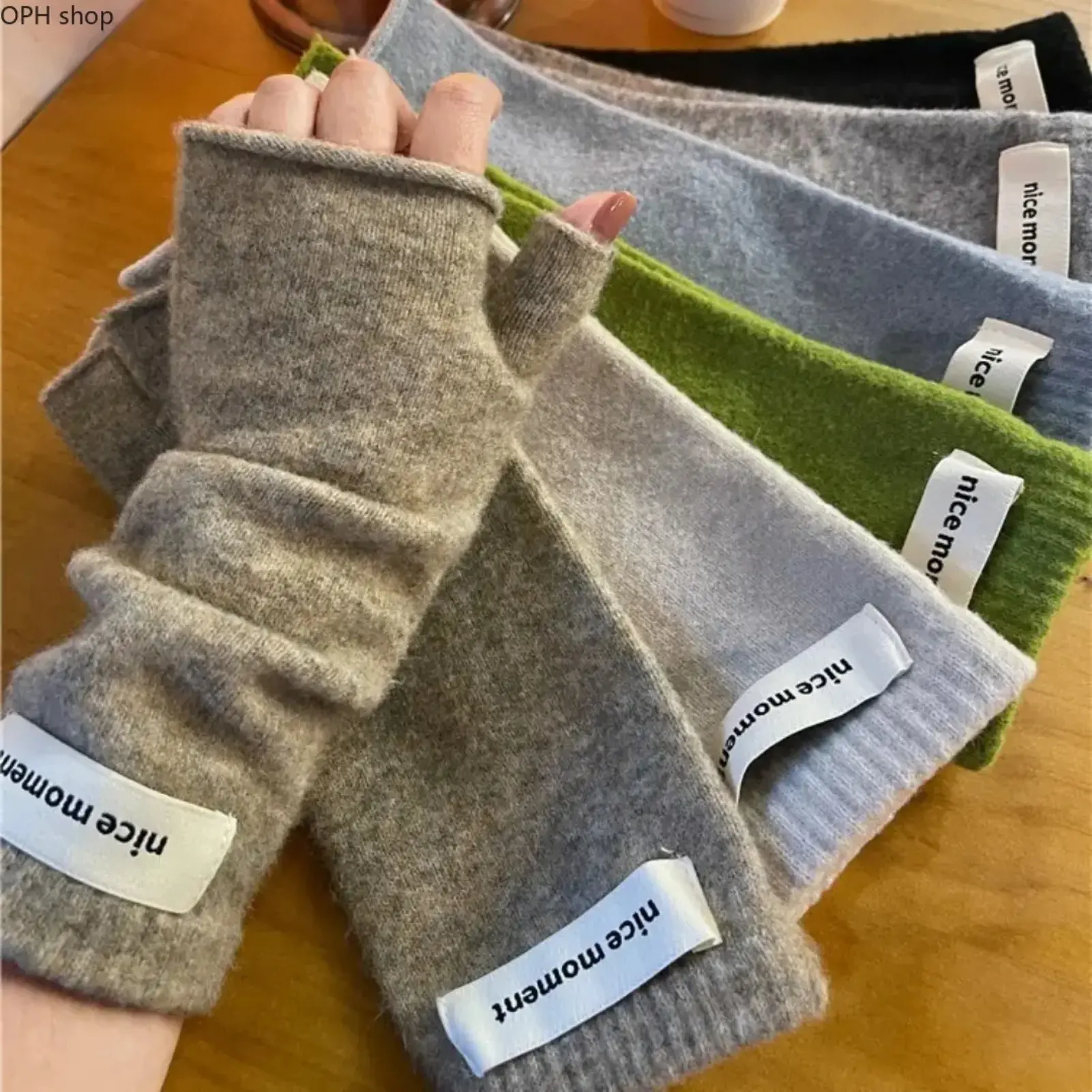 Women’s Seamless Knit Half-Finger Gloves, Korean Style Autumn Winter Warm Cashmere-Feel Stretch Thermal Lightweight Flexible Driving Texting Outdoor Cold Weather Fashion Accessories, Stretch Fit, Female