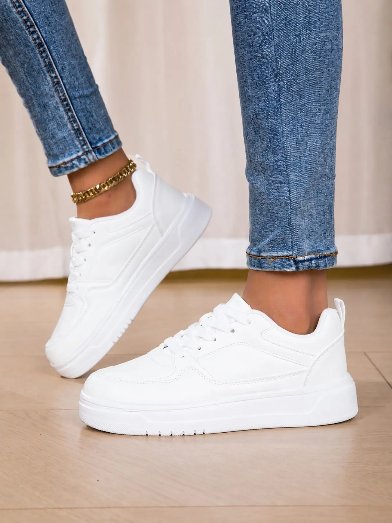 Women's Platform Skate Shoes, Casual Lace Up Low Top Sneakers, Fashion Walking Shoes for Daily Commute, Trendy Walking Sneaker, Chunky Fashion Sneakers