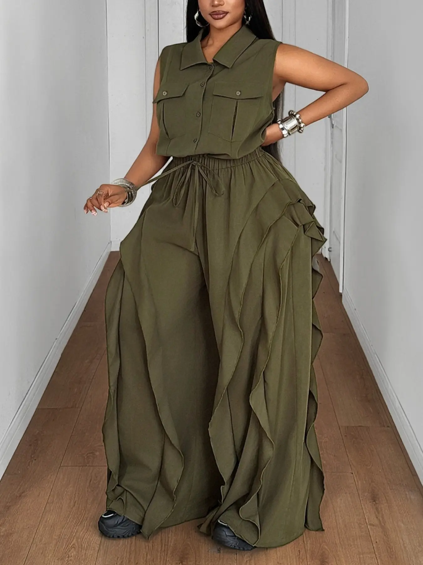 Plus Size Women's Lapel Button-Front Sleeveless Ruffle Jumpsuit, Loose Fit, Comfortable and Stylish One-Piece for Everyday Wear