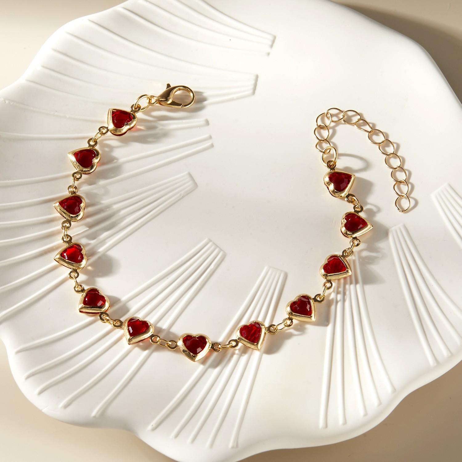 Women’s Retro Heart Pendant Necklace, Colorful Peach Heart Collarbone Chain, Minimalist Light Luxury Dopamine Jewelry for Daily Wear, Date Night, Party Looks & Gift Giving