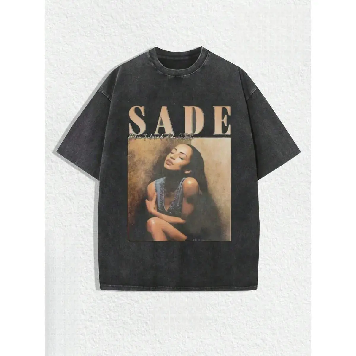 1PCS Summer Tops, Y2K Swag Tee, Vintage Sade Graphic T-Shirt - Bohemian Retro Music Band Tee With Black & Golden Print, Spring/Summer/Fall Men Clothes, Regular Fit Shirt, Christmas & Halloween & Pride & Father's Day & Easter & Mother's Day Funny Wicking