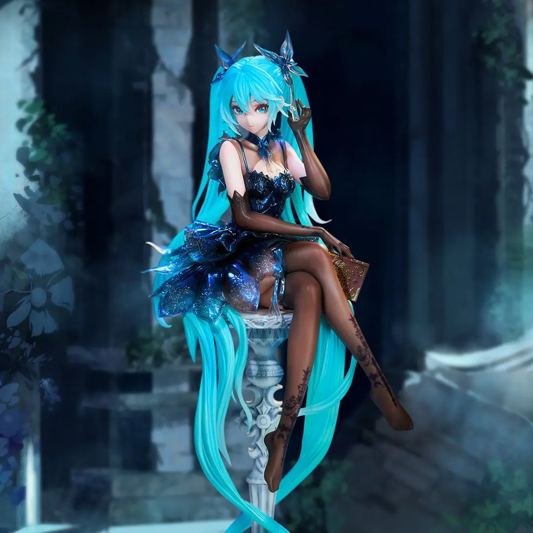 Hatsune Miku Crystal Blue Dress Figure, 21cm Tall, European High Chair, Transparent Ice Crystal Gown, Twin Ponytail, Desktop Anime Girl Ornament Gift