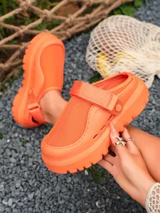 Outdoor Breathable Closed Toe Clogs, Adjustable Webbing Strap, Lug Sole Slip-On Walking Mules, Unisex Couple Loafers, All Seasons