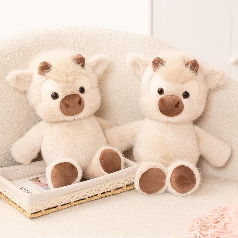 Wholesale Cuddly Plush Toys Cattle High Quality Fluffy Sitting Pose Doll Warm Cozy Children Companion Xmas Gift Home Decor Gift