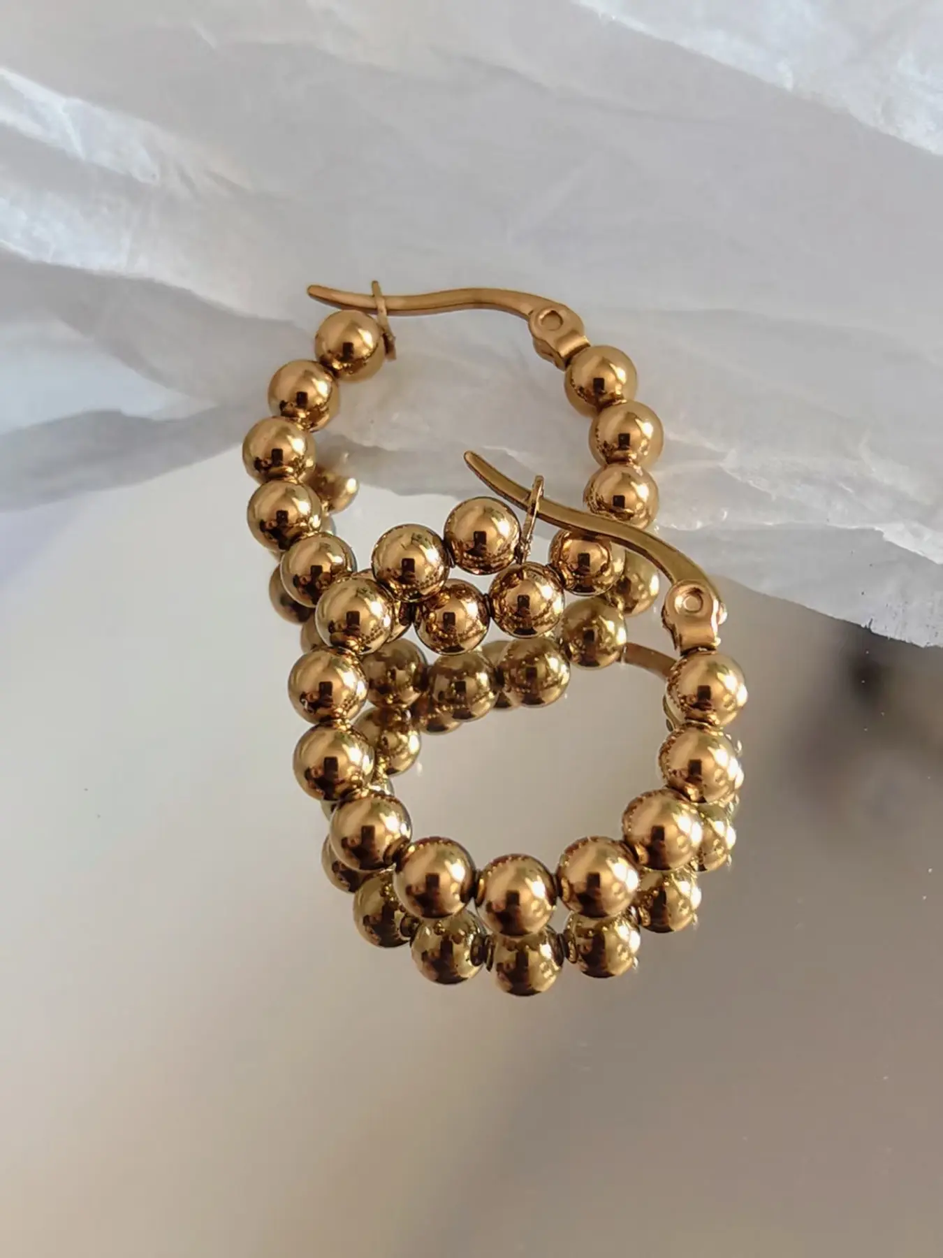 Lightweight Aluminum Bead Hoop Earrings, Round Bead C-Shape Ear Jewelry, Anti-Oxidation Fashion Accessory for Women
