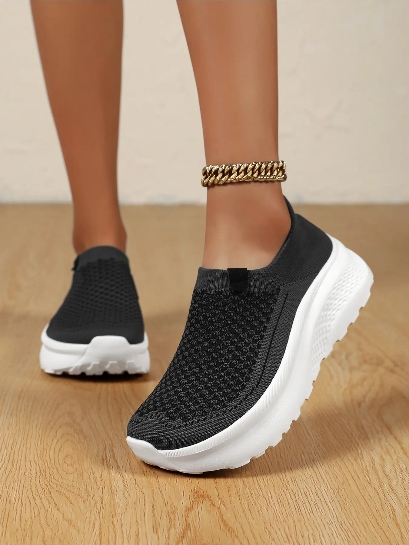 Women Slip On Knit Sneakers Breathable Mesh Platform Walking Shoes Lightweight Casual Daily Shoes
